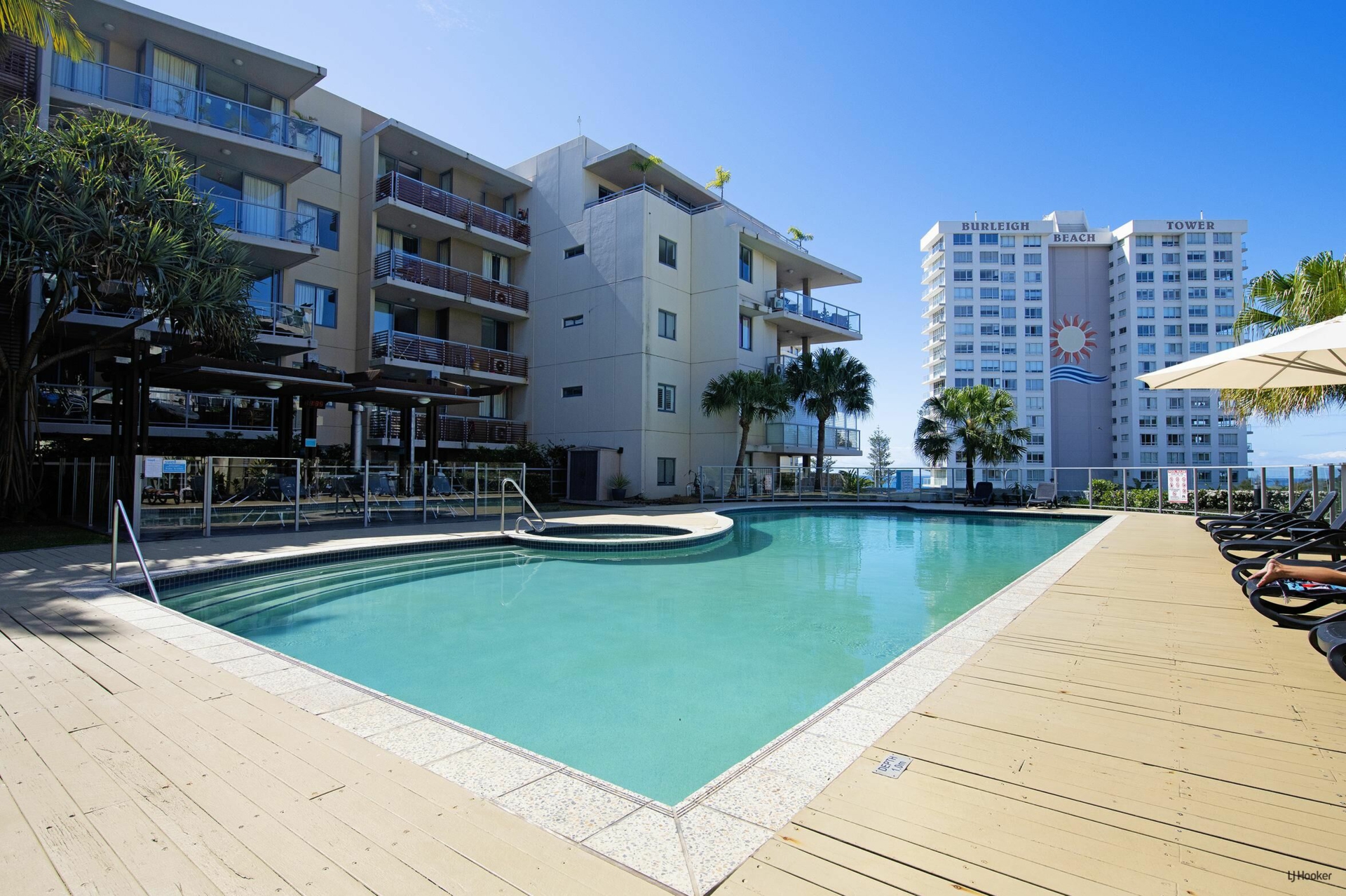 2075/1 Ocean Street, BURLEIGH HEADS