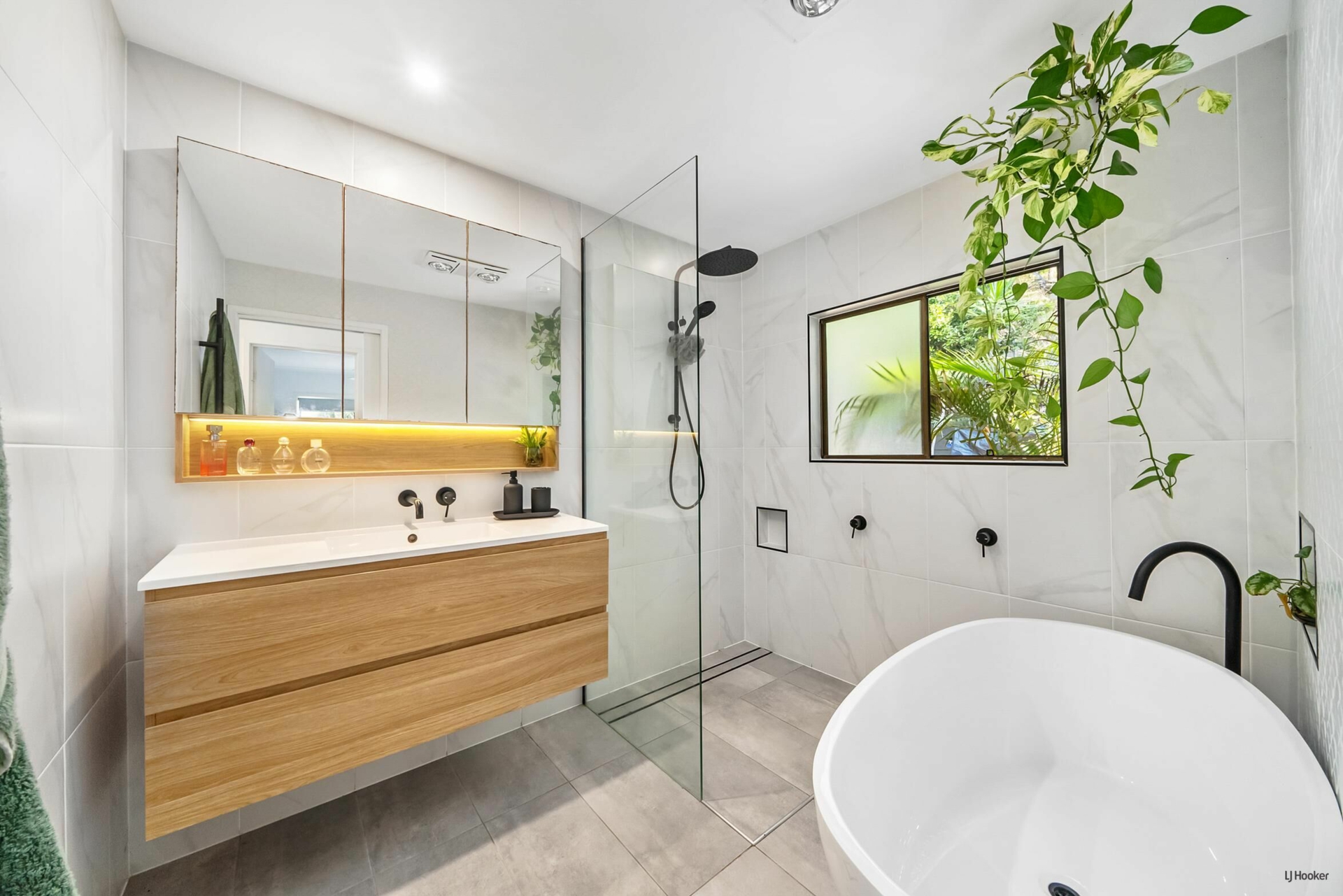 3/11 Snape Court, CURRUMBIN WATERS