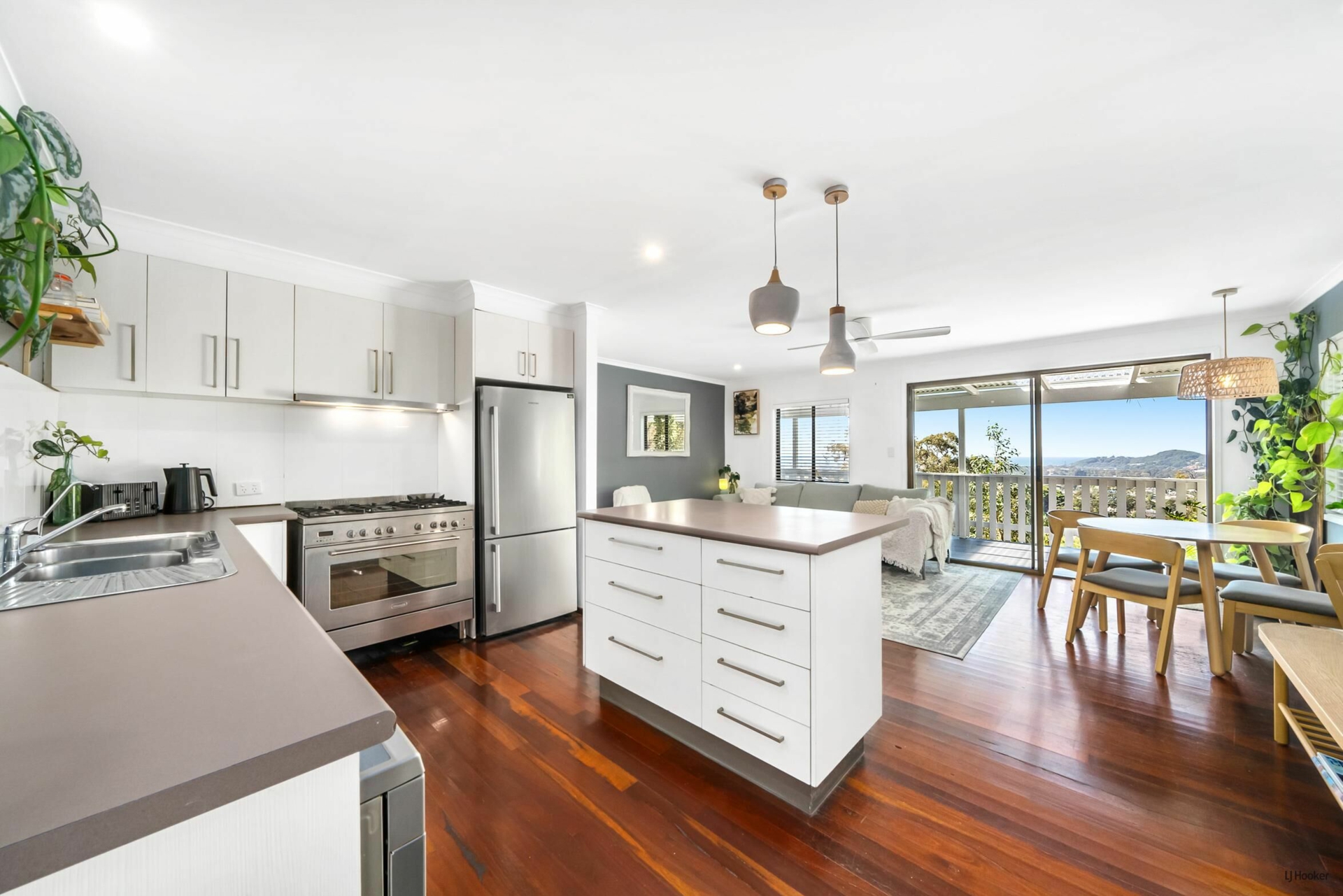 3/11 Snape Court, CURRUMBIN WATERS