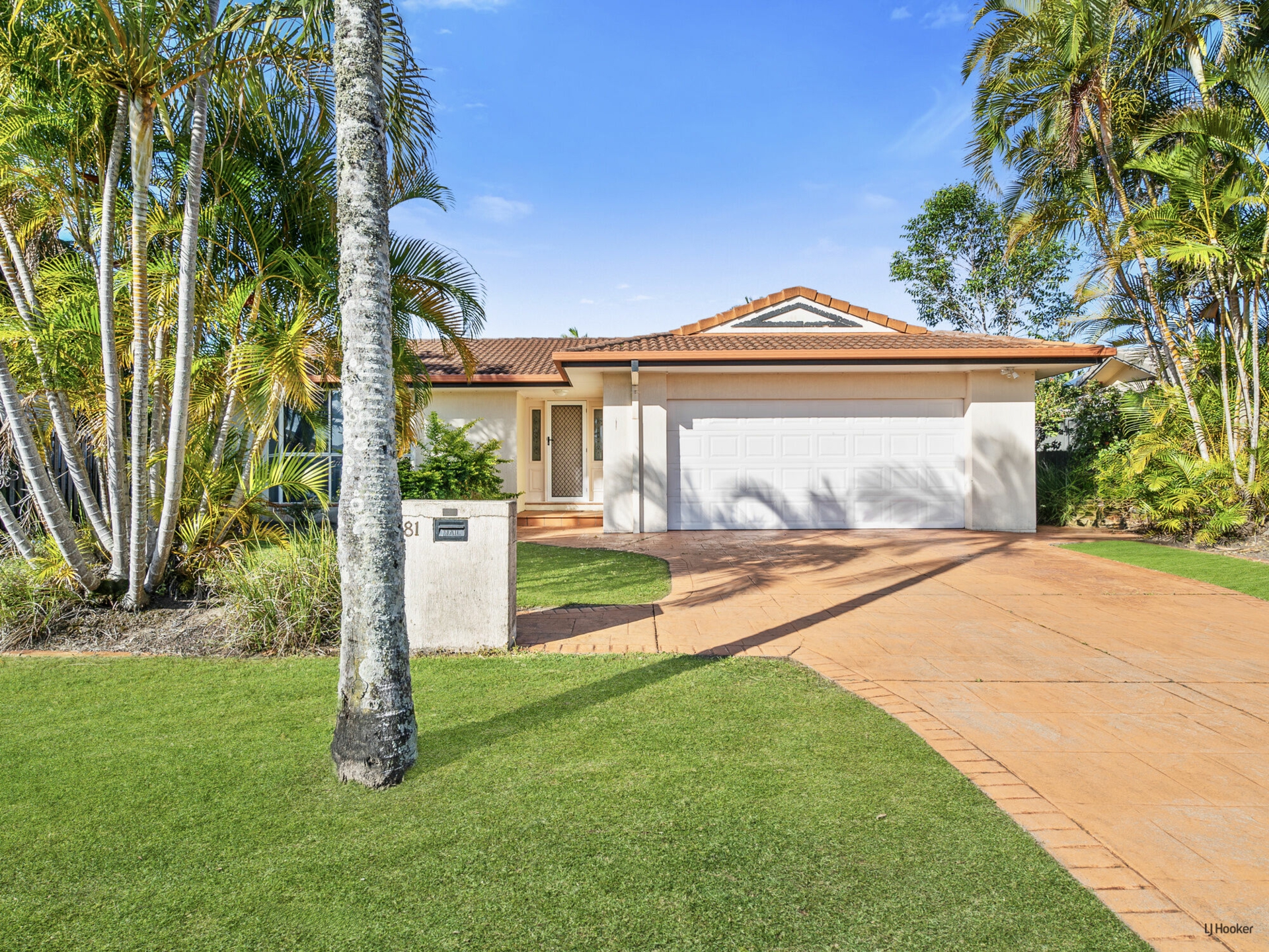 81 Dipper Drive, BURLEIGH HEADS