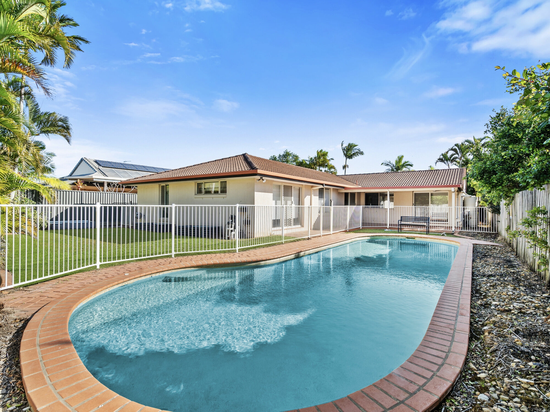 81 Dipper Drive, BURLEIGH HEADS