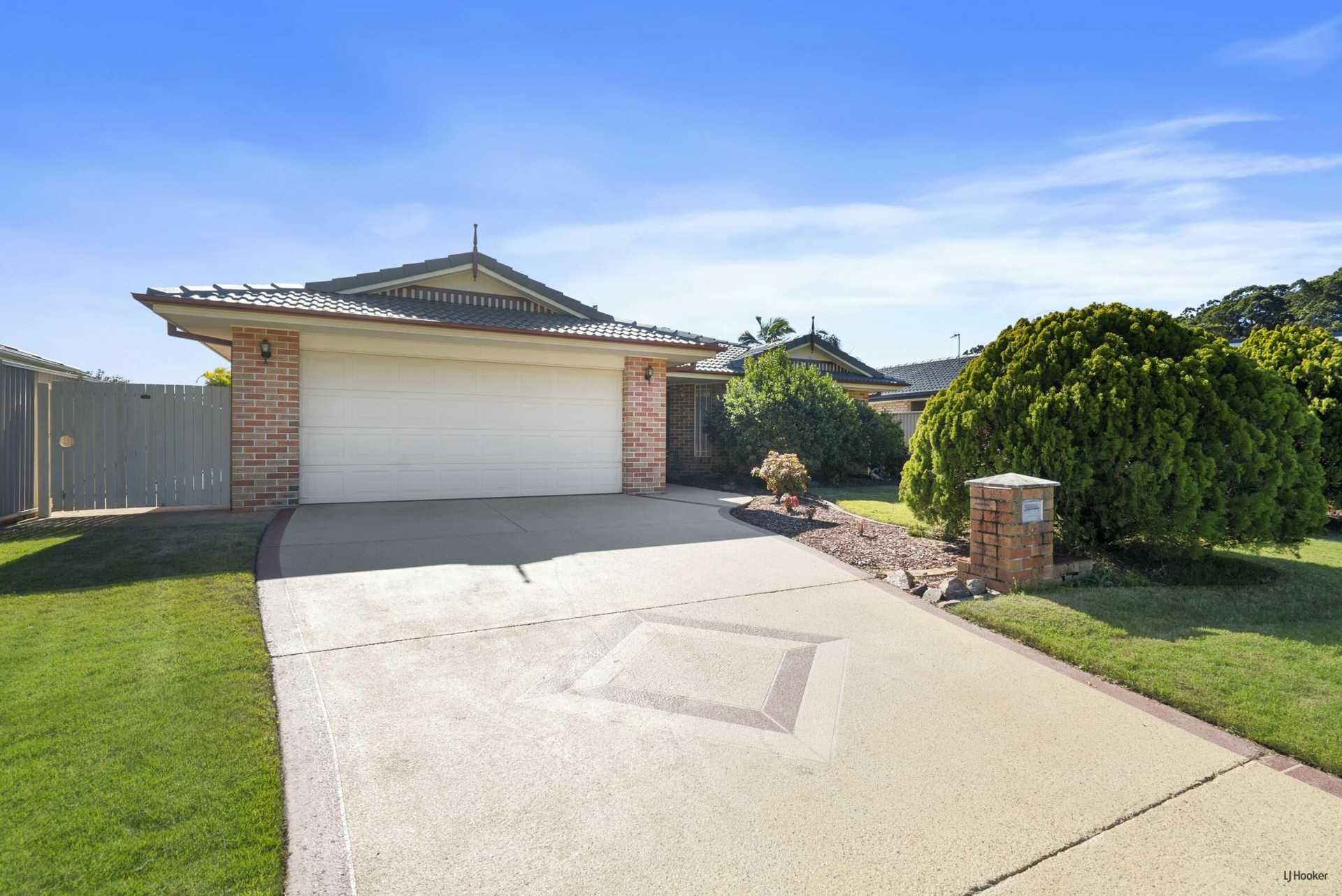 8 Chippendale Crescent, Currumbin Waters