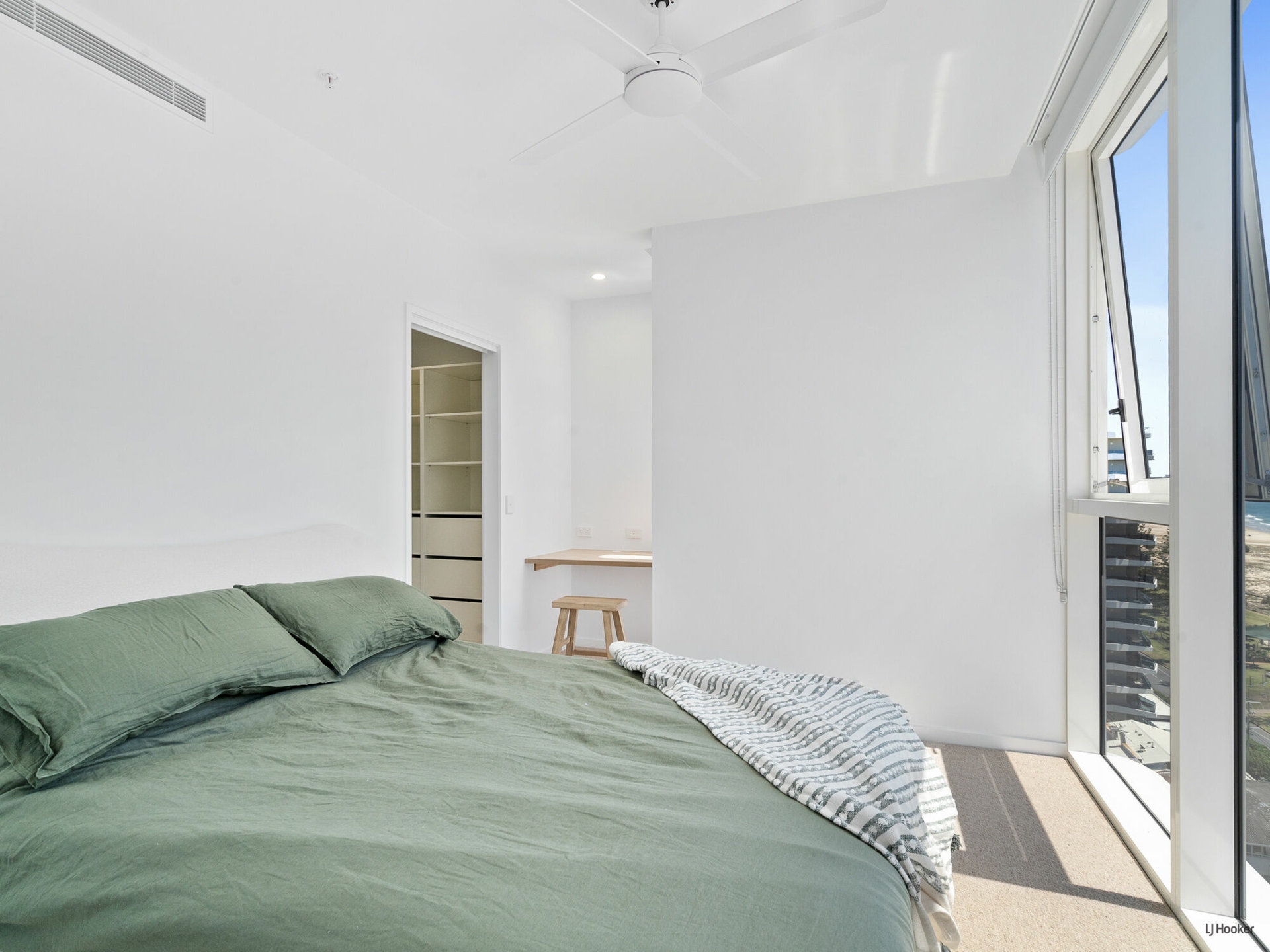 1403/7-11 Miles Street, COOLANGATTA