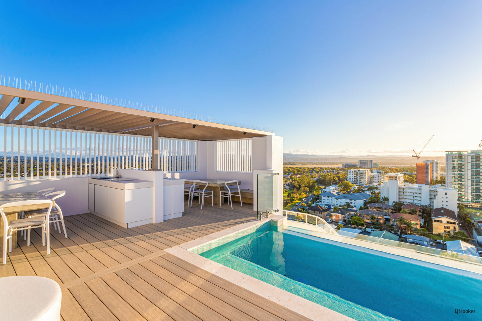 1403/7-11 Miles Street, COOLANGATTA
