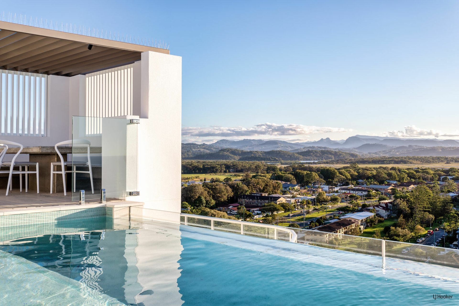 1403/7-11 Miles Street, COOLANGATTA