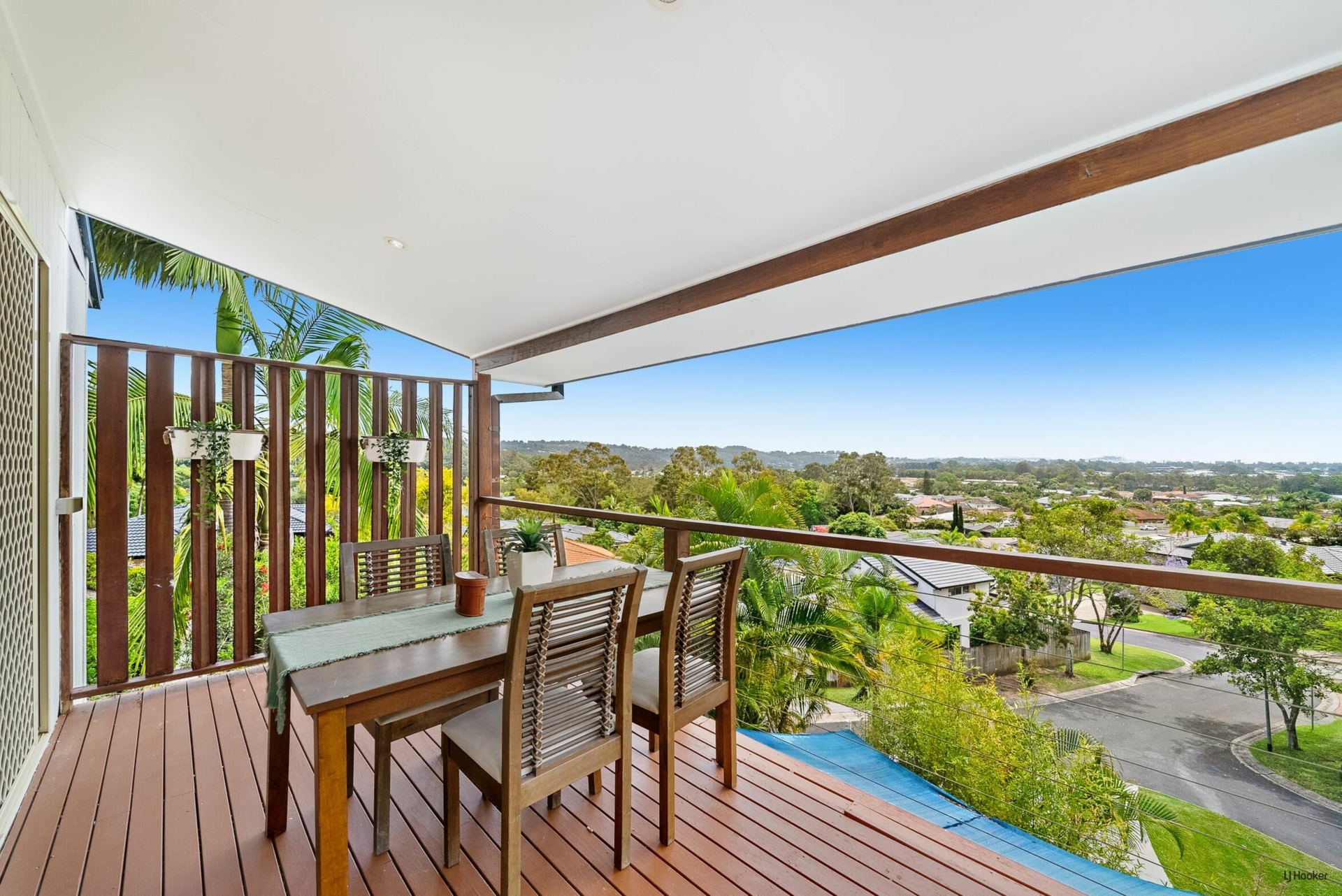 7 Ajax Court, CURRUMBIN WATERS