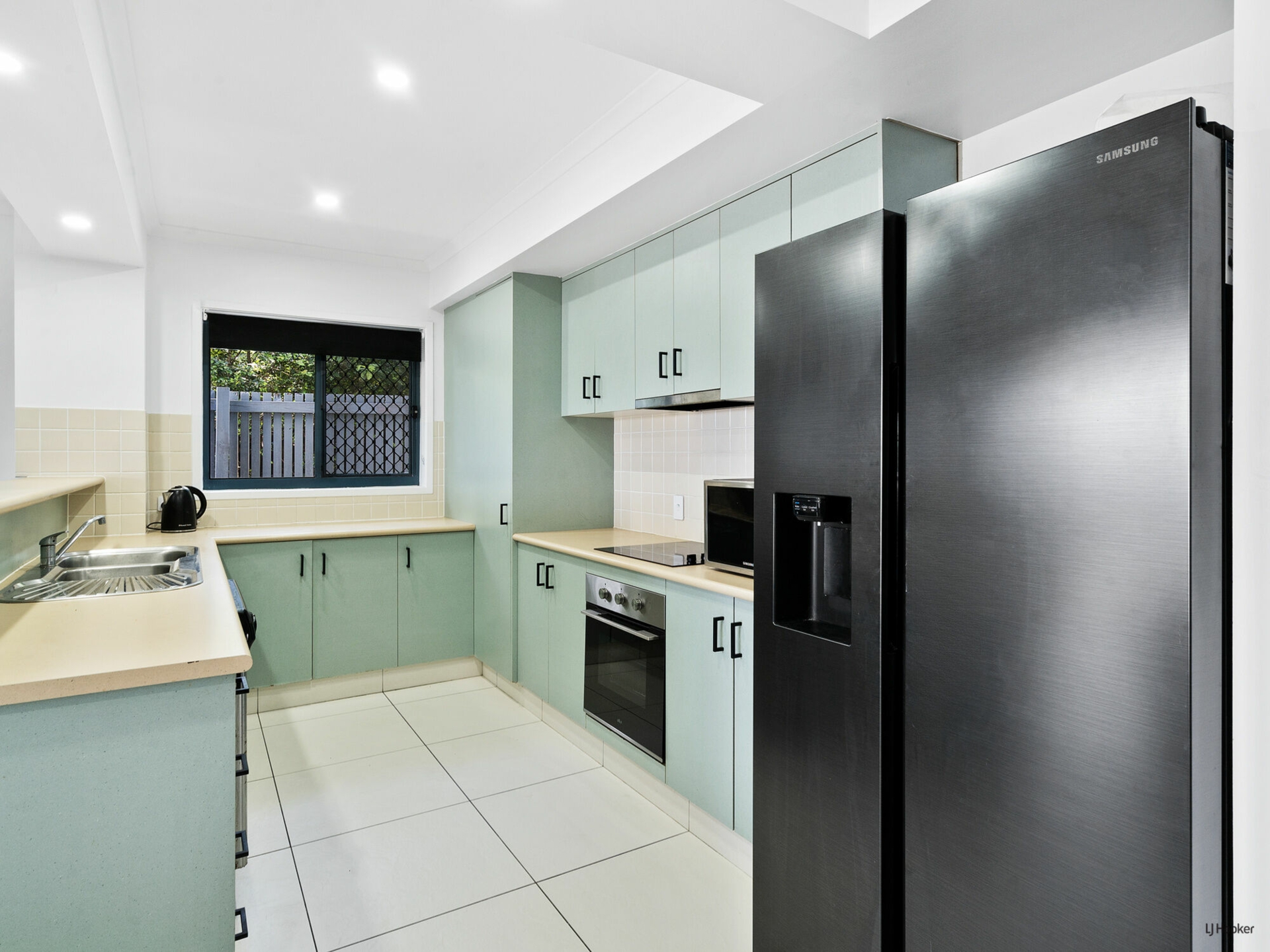 4/7-9 Stapylton Street, COOLANGATTA