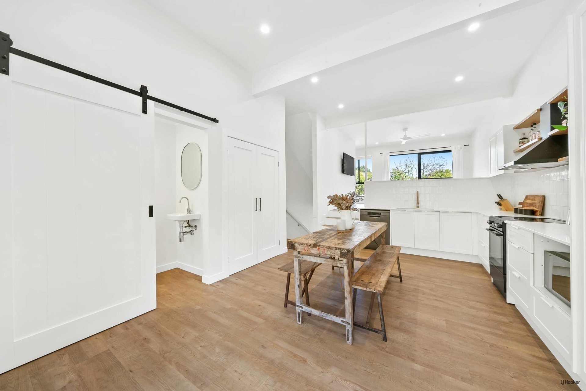 4/25 Fifteenth Avenue, PALM BEACH