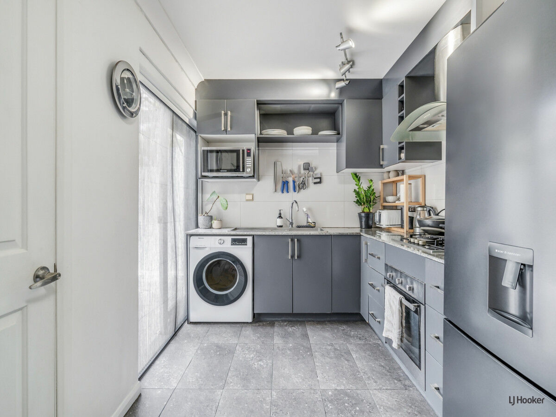 2/28 Murlong Crescent, PALM BEACH