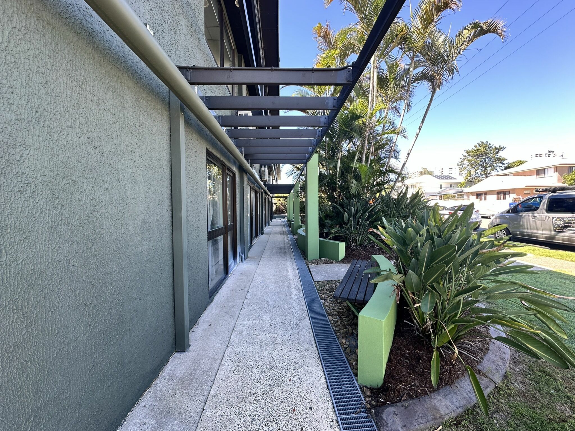 25 Lemana Lane, BURLEIGH HEADS