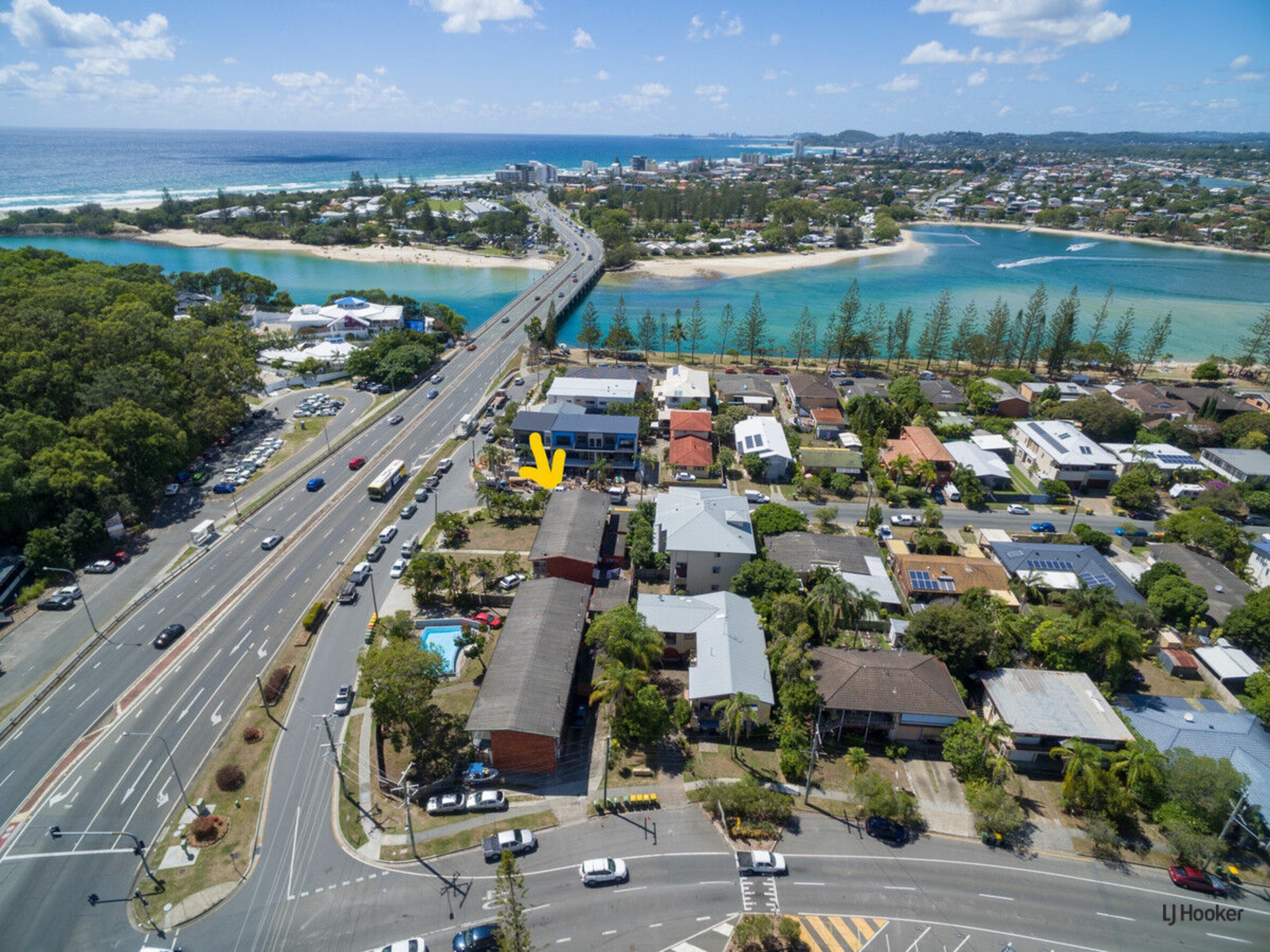 1/10 Beelyu Street, BURLEIGH HEADS