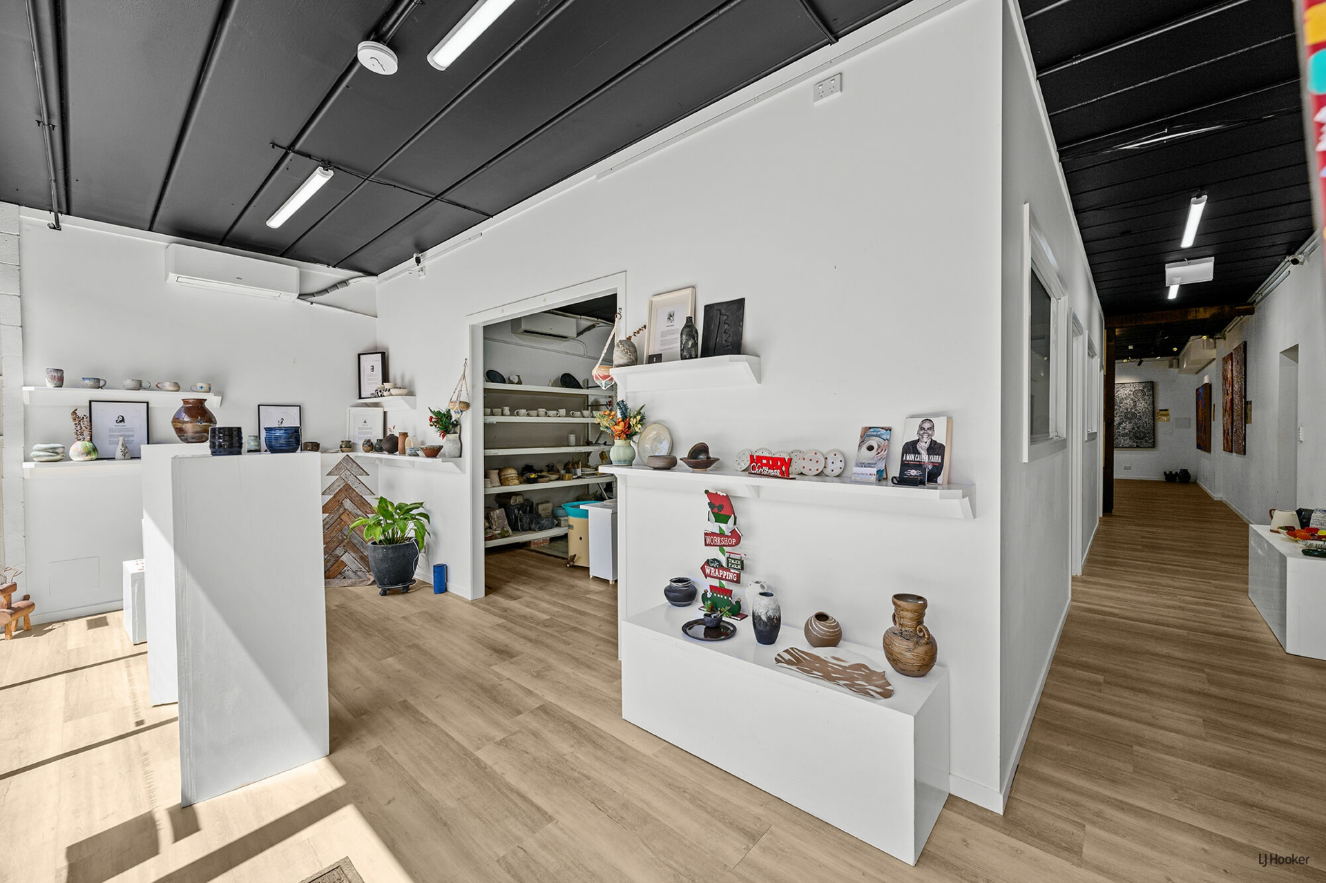 Shop 5/19-21 Park Avenue, BURLEIGH HEADS