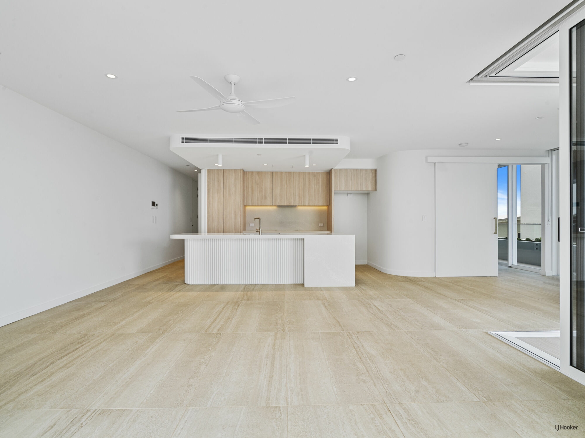 102/321 Golden Four Drive, TUGUN