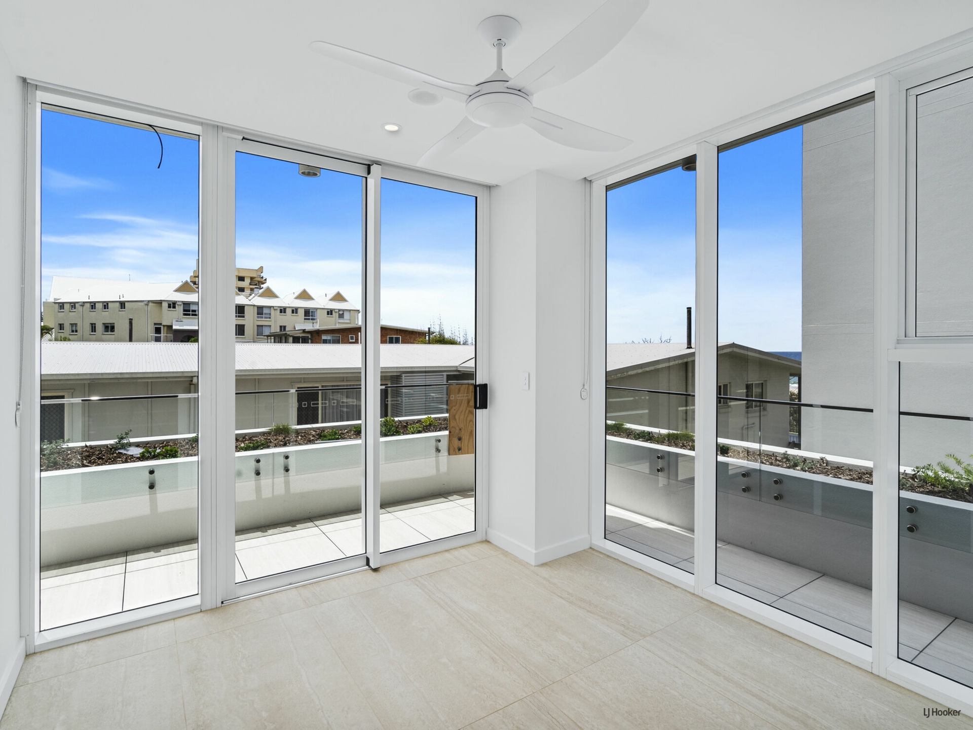 102/321 Golden Four Drive, TUGUN