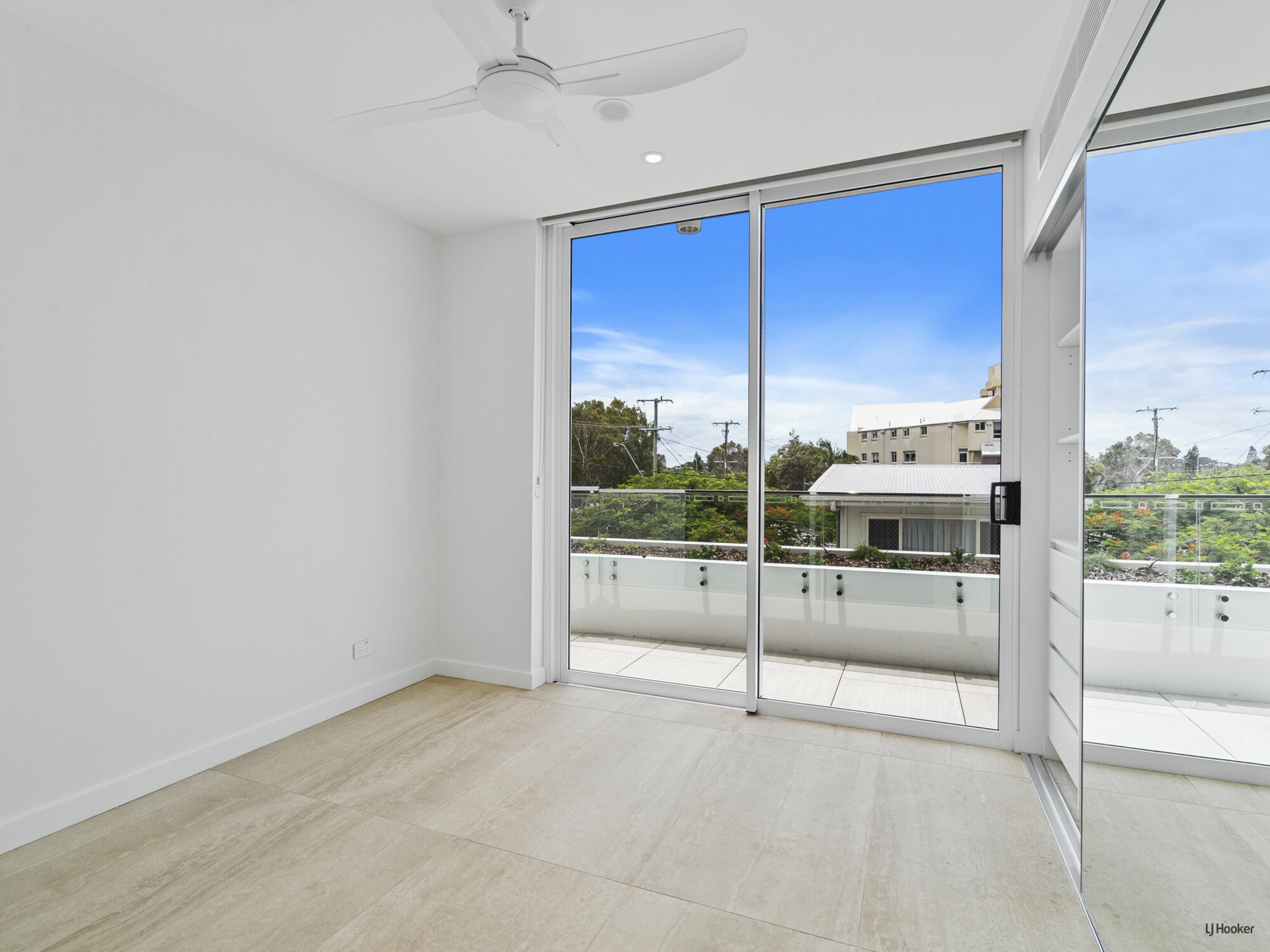102/321 Golden Four Drive, TUGUN