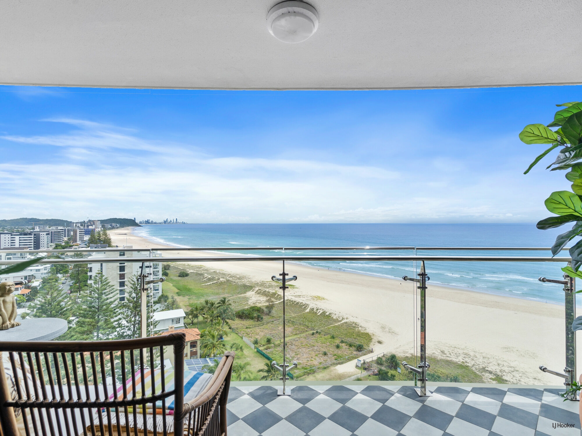 14D/969 Gold Coast Highway, PALM BEACH