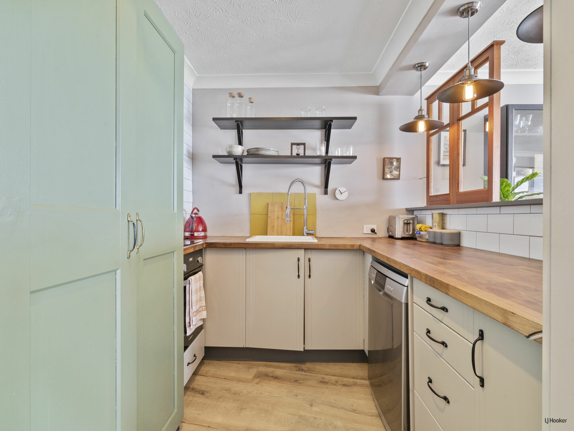 14D/969 Gold Coast Highway, PALM BEACH
