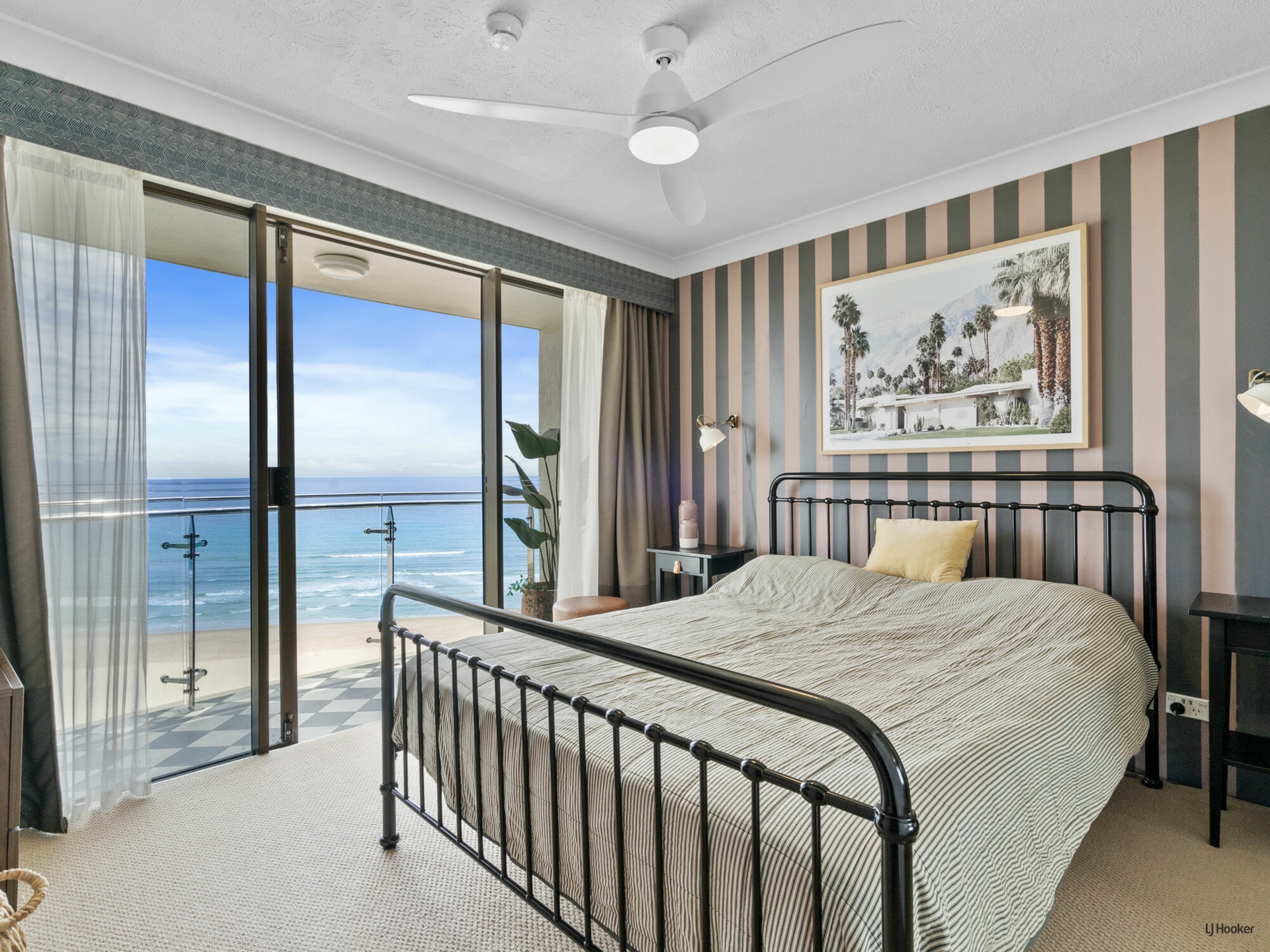 14D/969 Gold Coast Highway, PALM BEACH