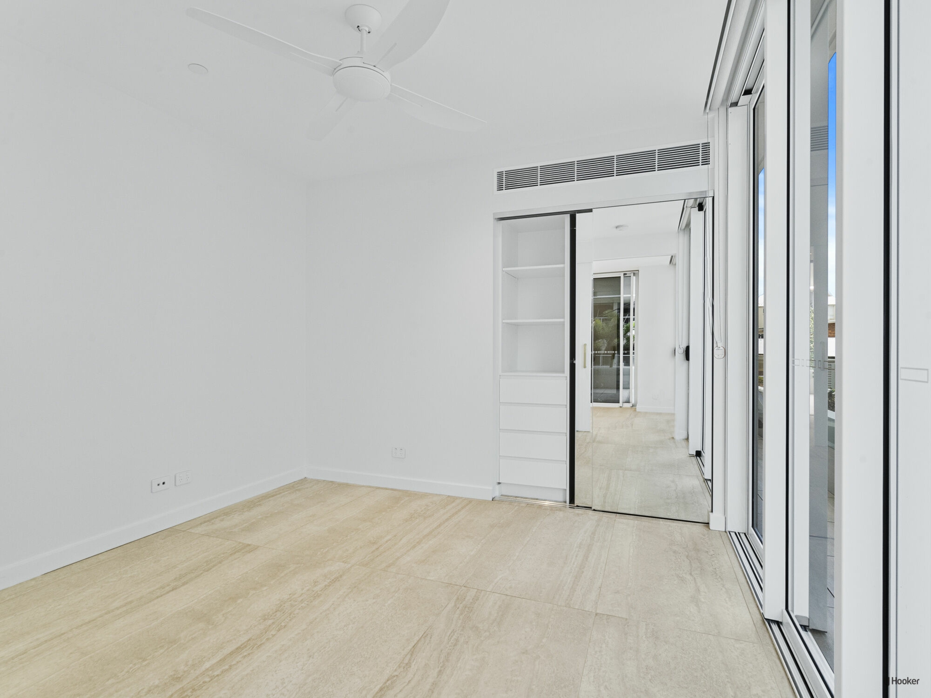 102/321 Golden Four Drive, TUGUN