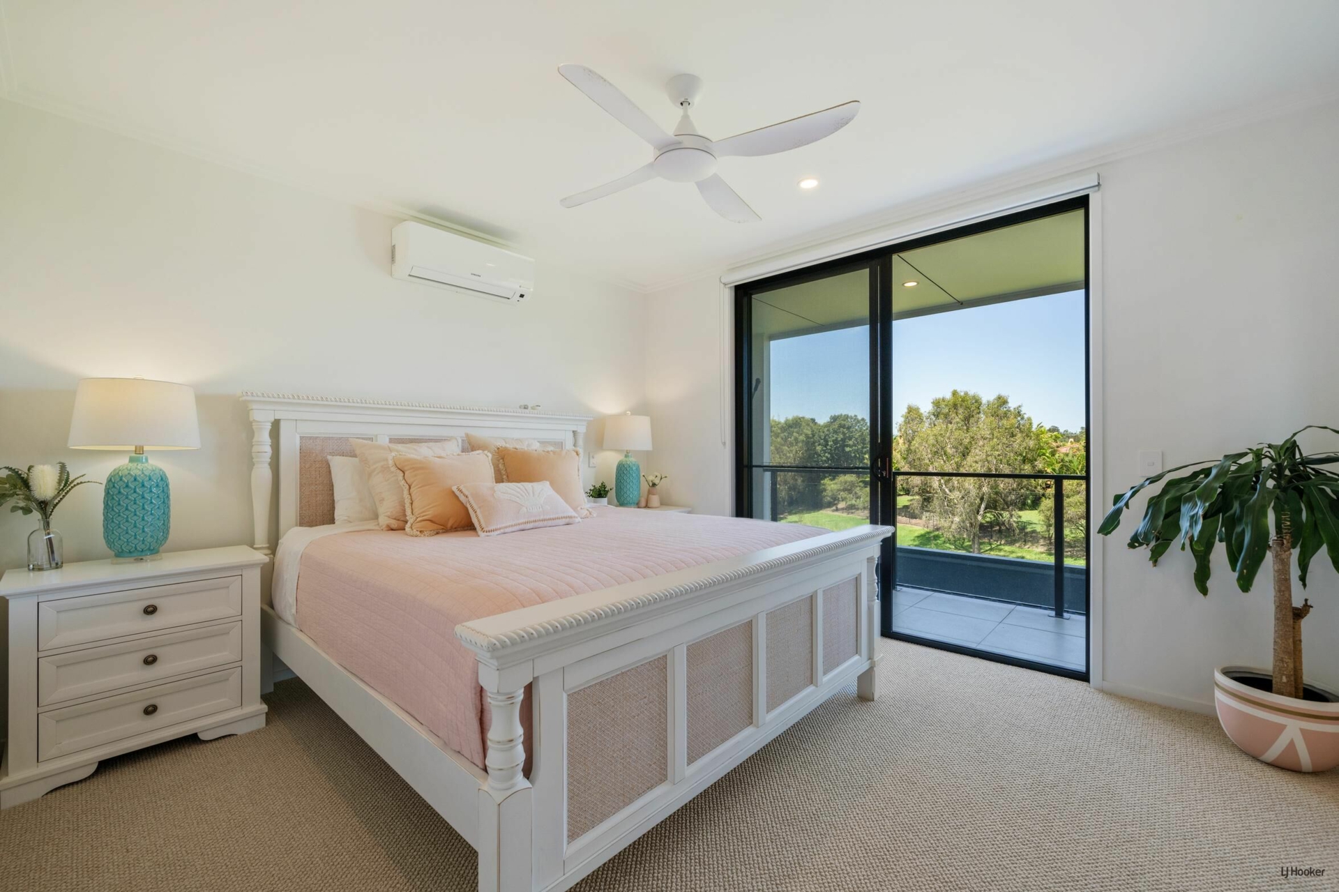 190/2 Bella Avenue, ROBINA