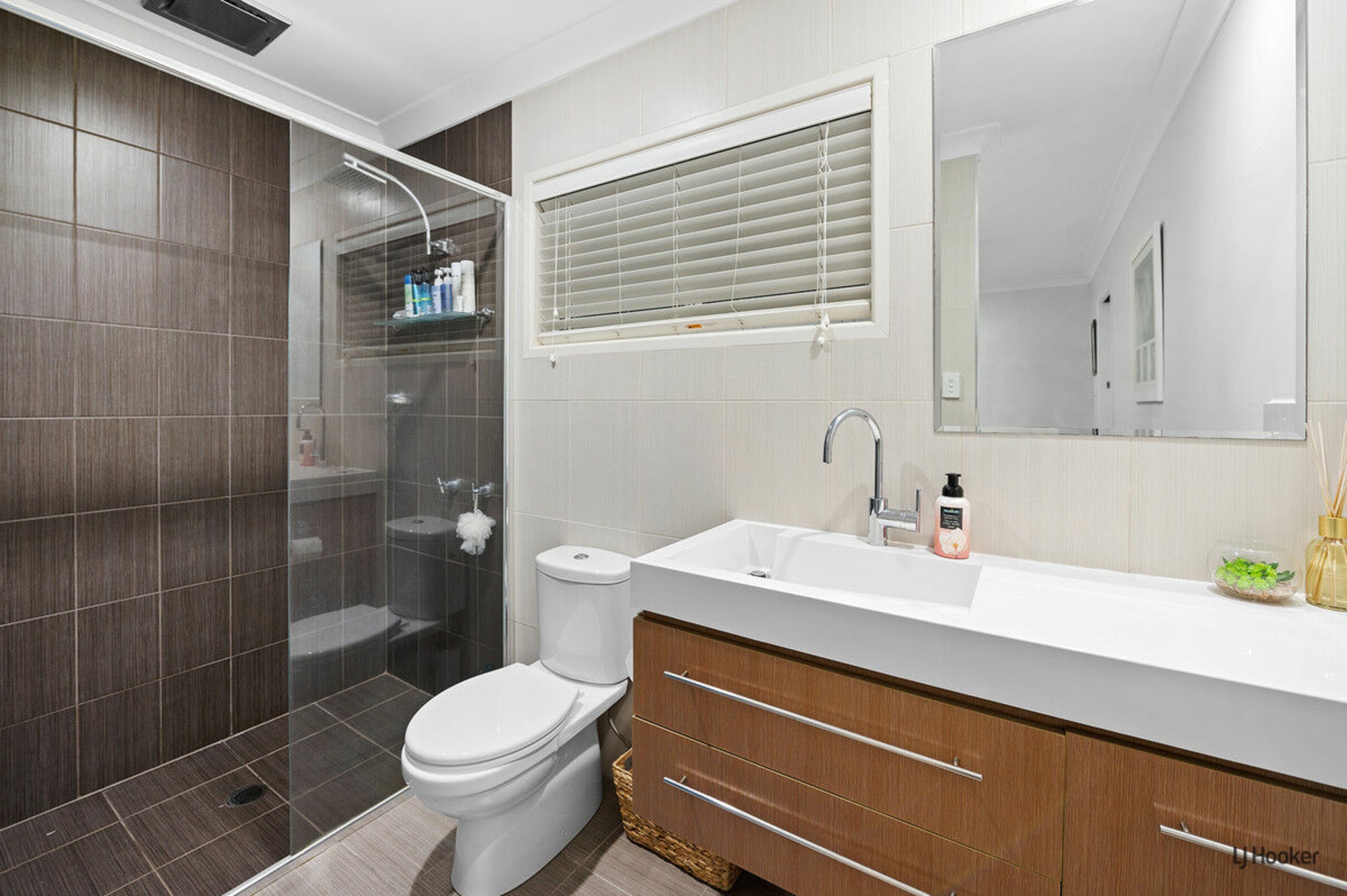 167 Mallawa Drive, PALM BEACH