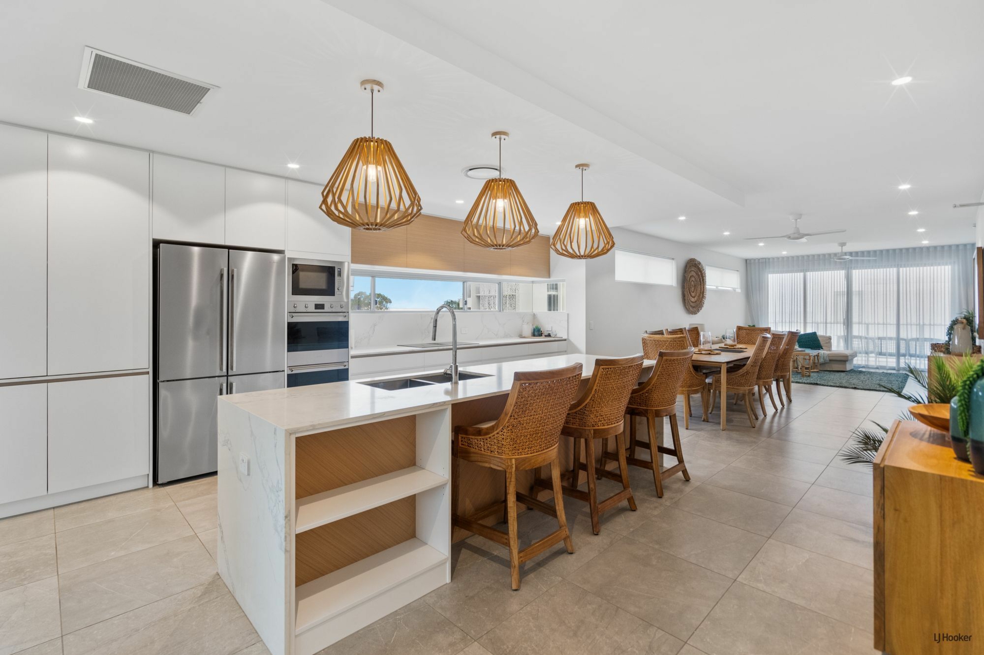5/4 Twenty Seventh Avenue, PALM BEACH