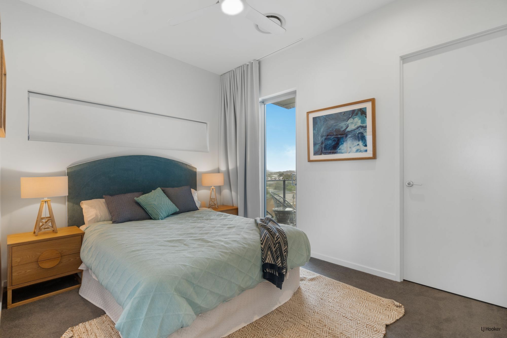 5/4 Twenty Seventh Avenue, PALM BEACH