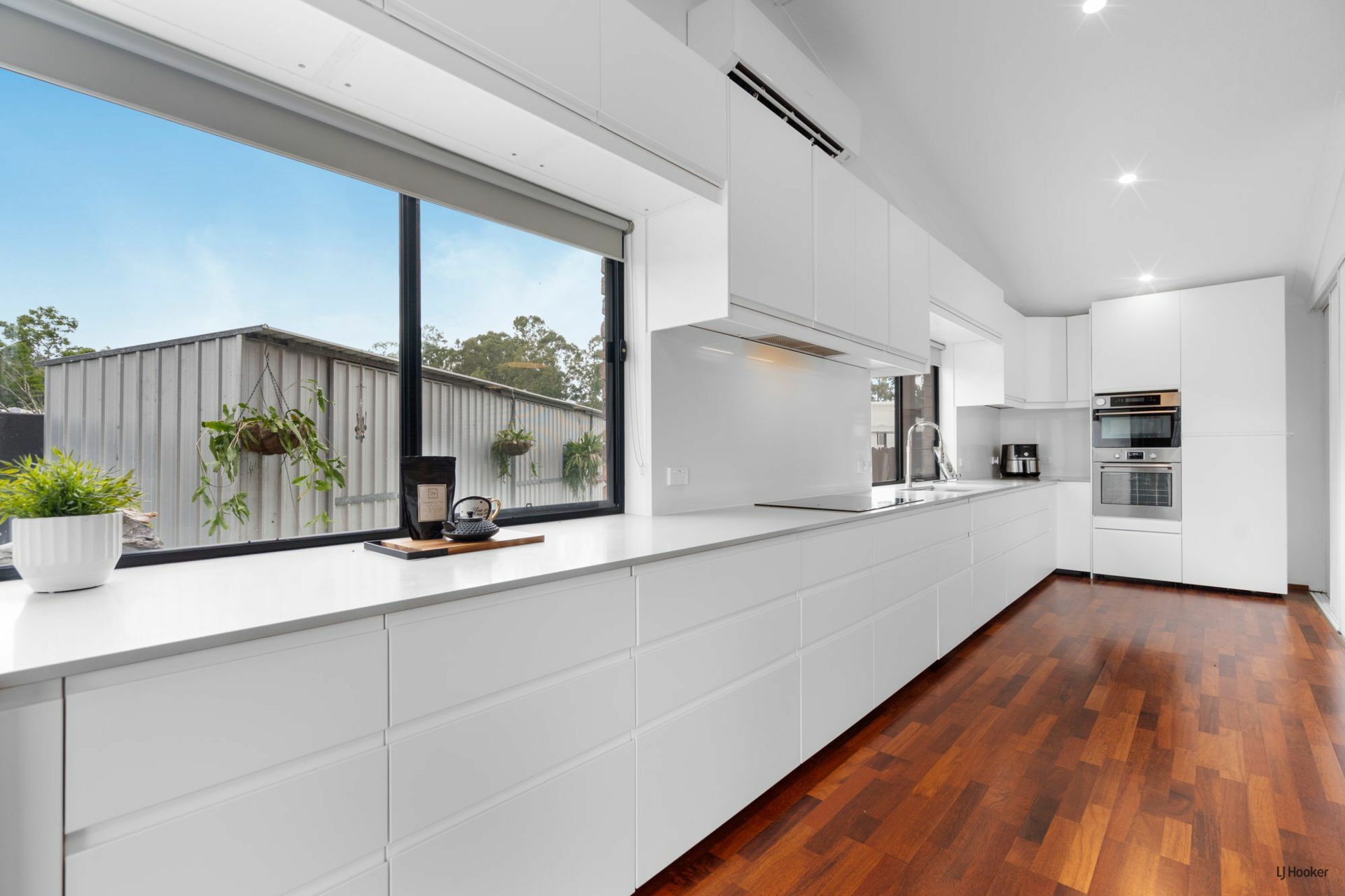 21 Whitsunday Drive, CURRUMBIN WATERS