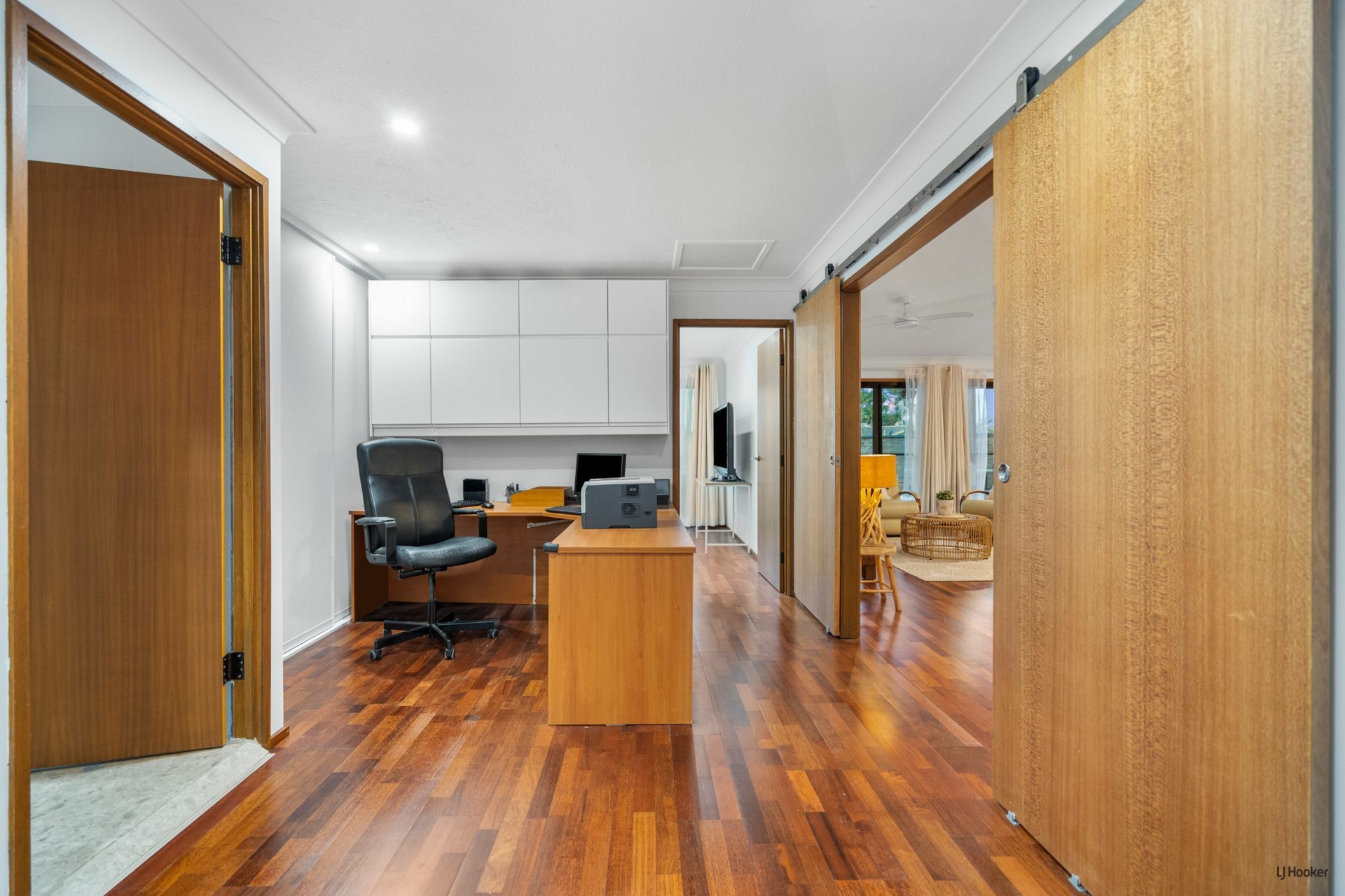 21 Whitsunday Drive, CURRUMBIN WATERS