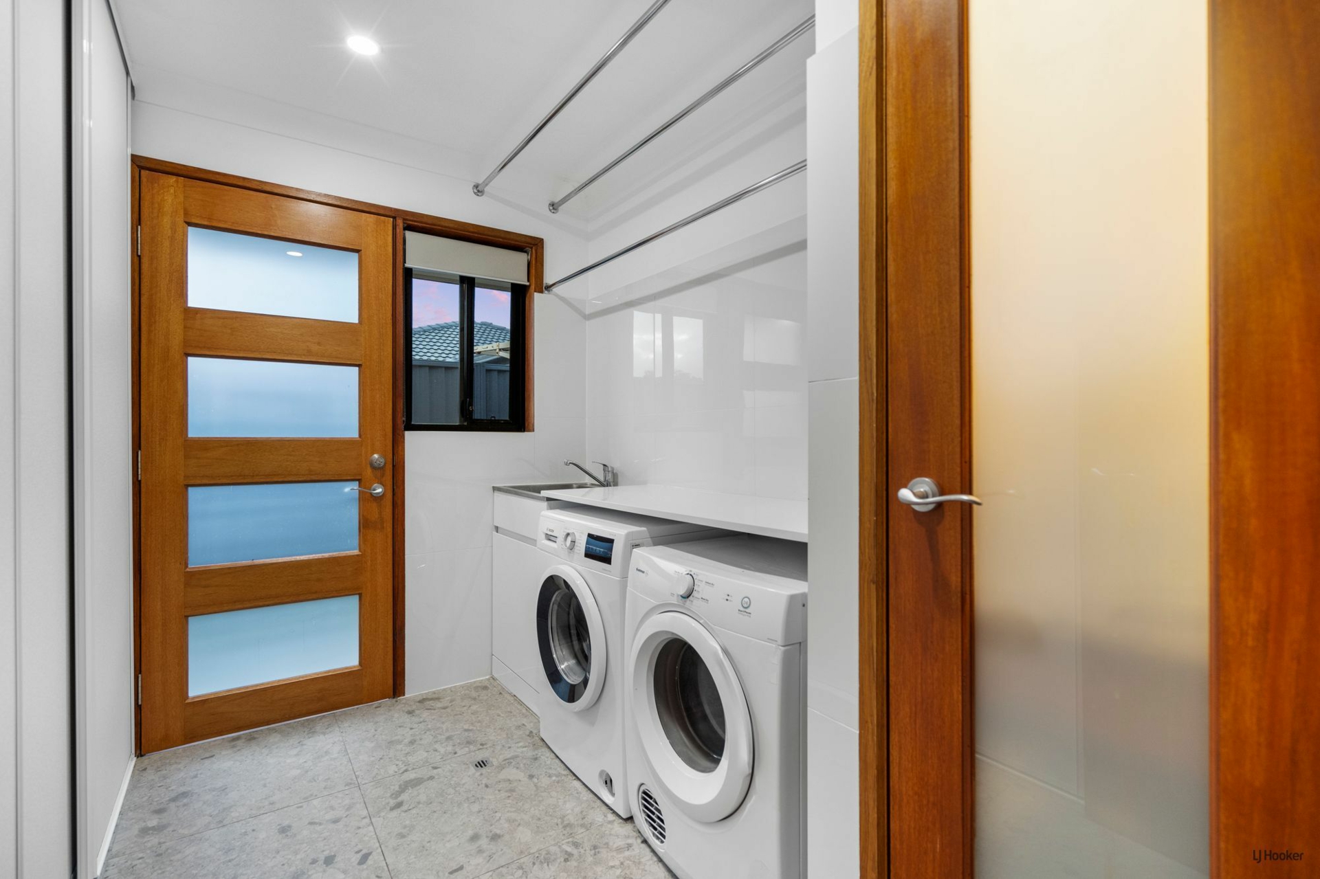 21 Whitsunday Drive, CURRUMBIN WATERS
