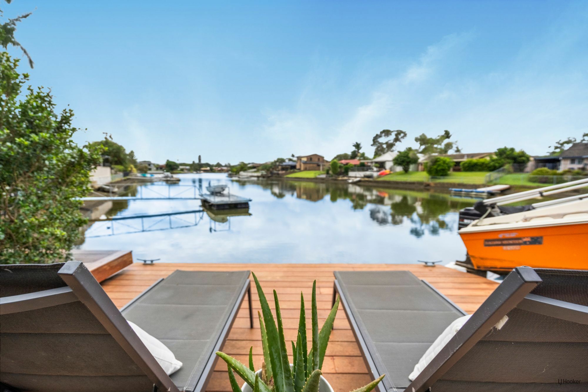 21 Whitsunday Drive, CURRUMBIN WATERS