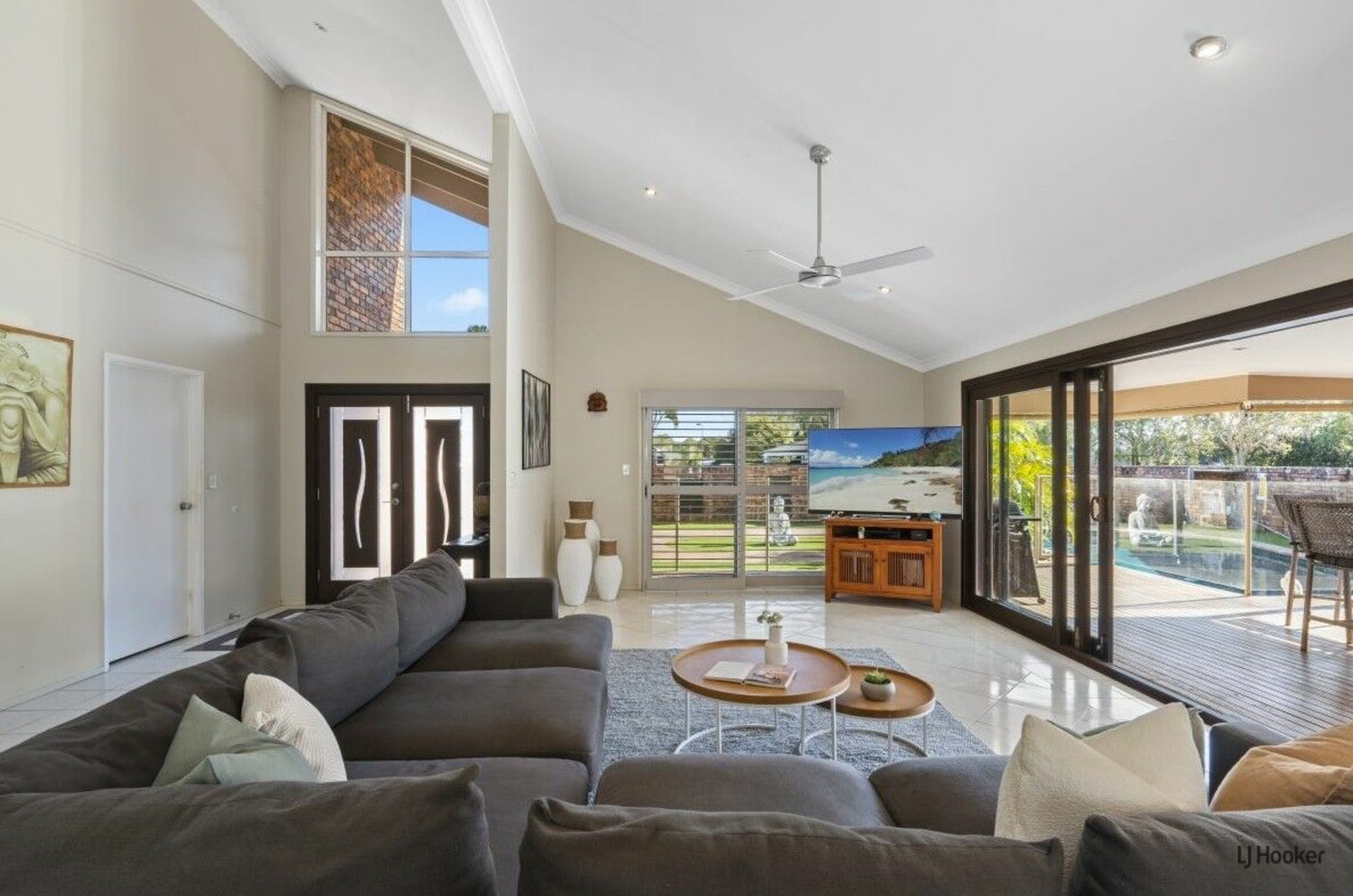 88 Newport Drive, ROBINA