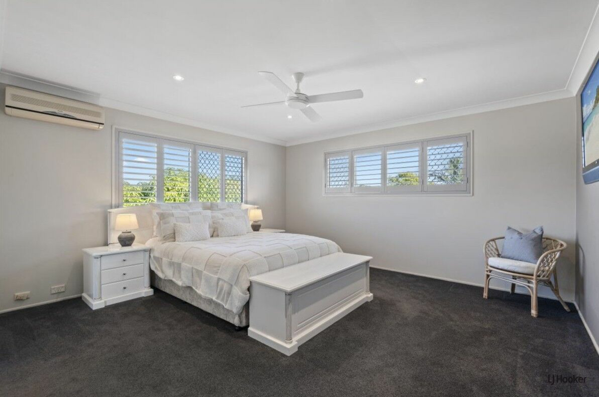 88 Newport Drive, ROBINA