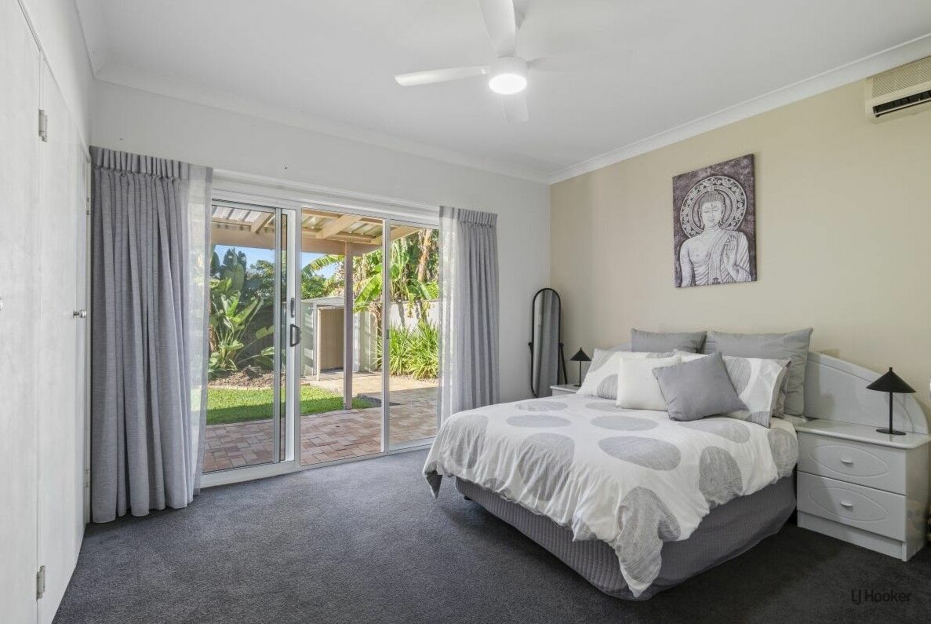 88 Newport Drive, ROBINA