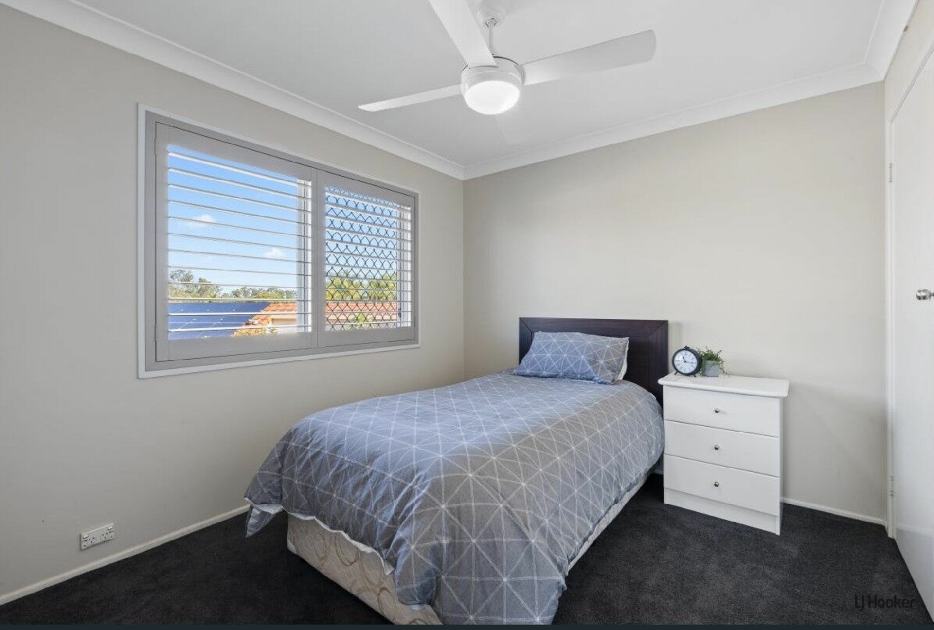 88 Newport Drive, ROBINA