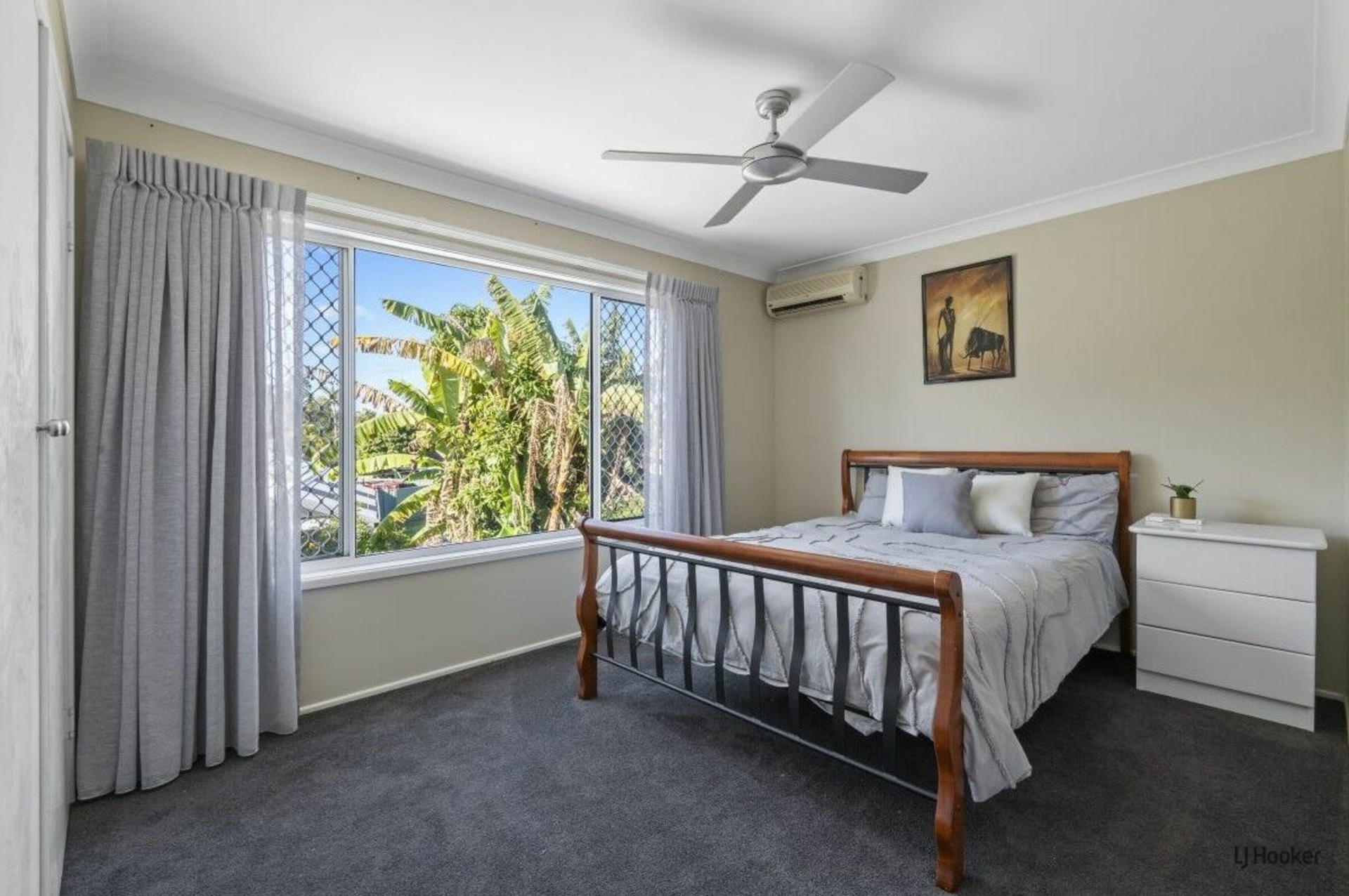 88 Newport Drive, ROBINA