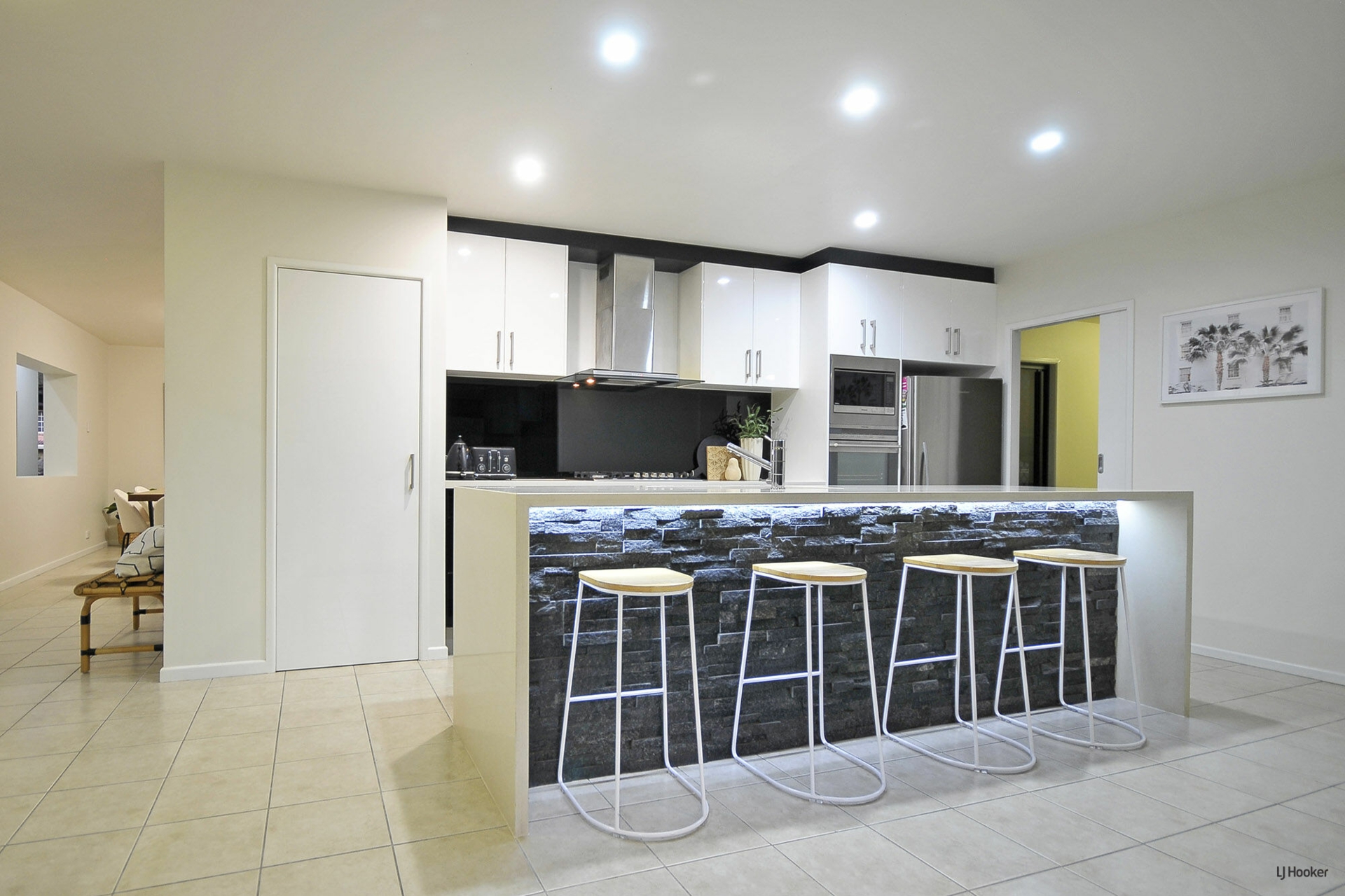 4 Keel Court, CURRUMBIN WATERS