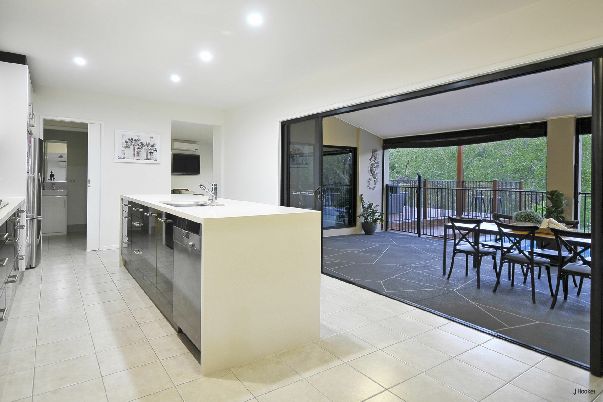 4 Keel Court, CURRUMBIN WATERS