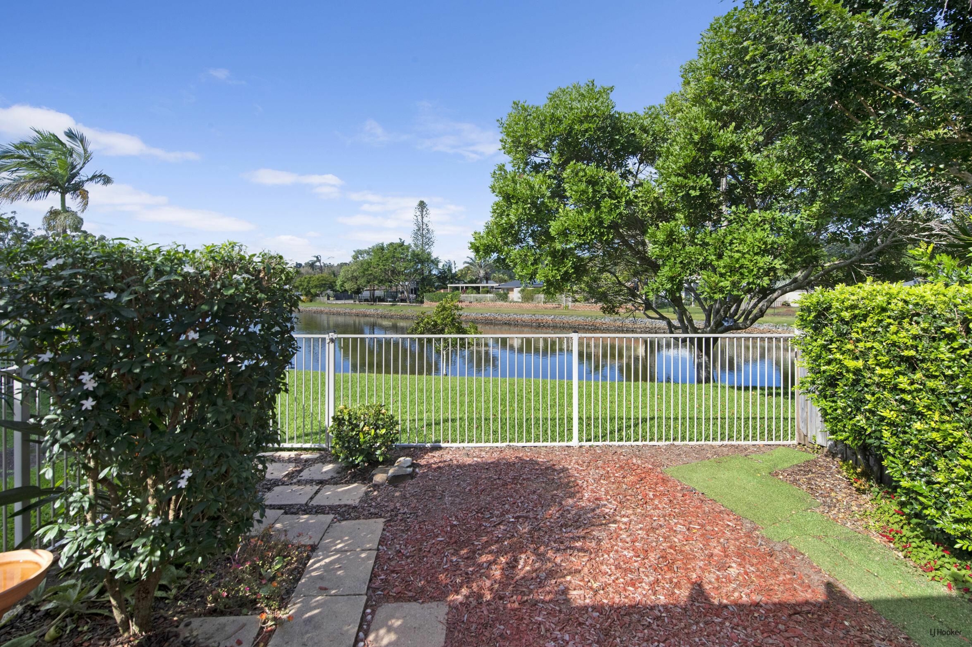 4/18 Bienvenue Drive, CURRUMBIN WATERS