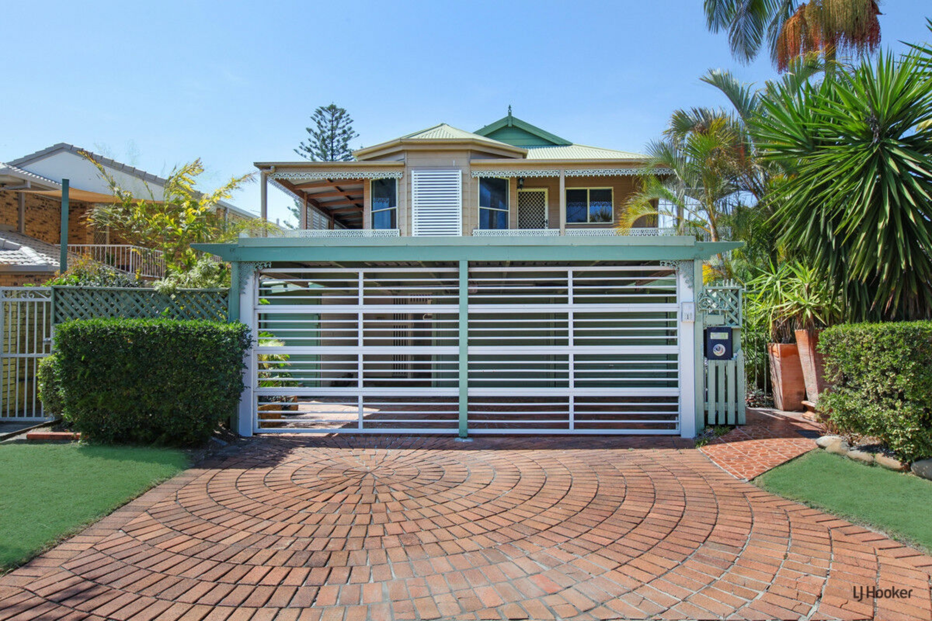2/115 Petrel Avenue, MERMAID BEACH