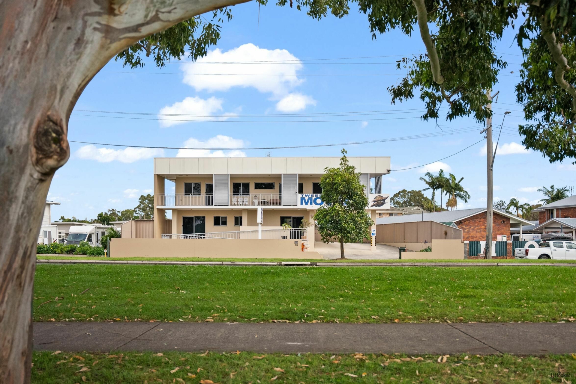 13 Minjungbal Drive, TWEED HEADS SOUTH