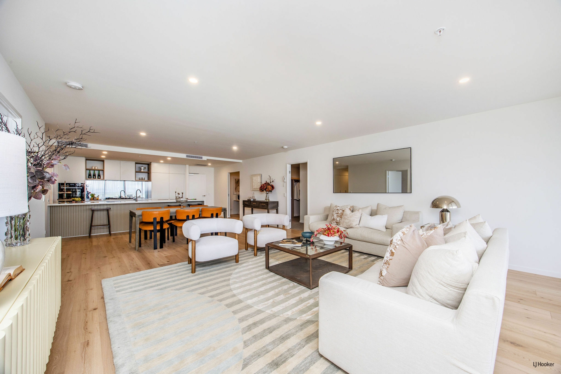 10-12 Sickle Avenue, HOPE ISLAND