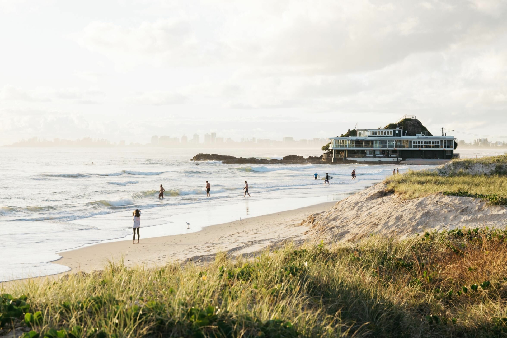 1B/828 Pacific Parade, CURRUMBIN