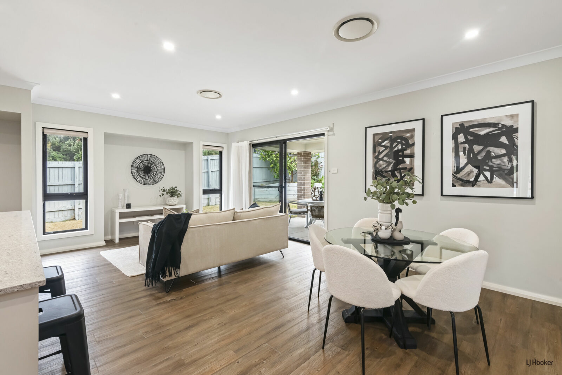 33 Sapphire Place, ELANORA