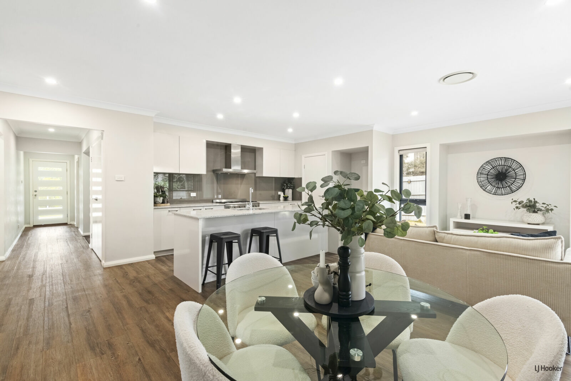 33 Sapphire Place, ELANORA