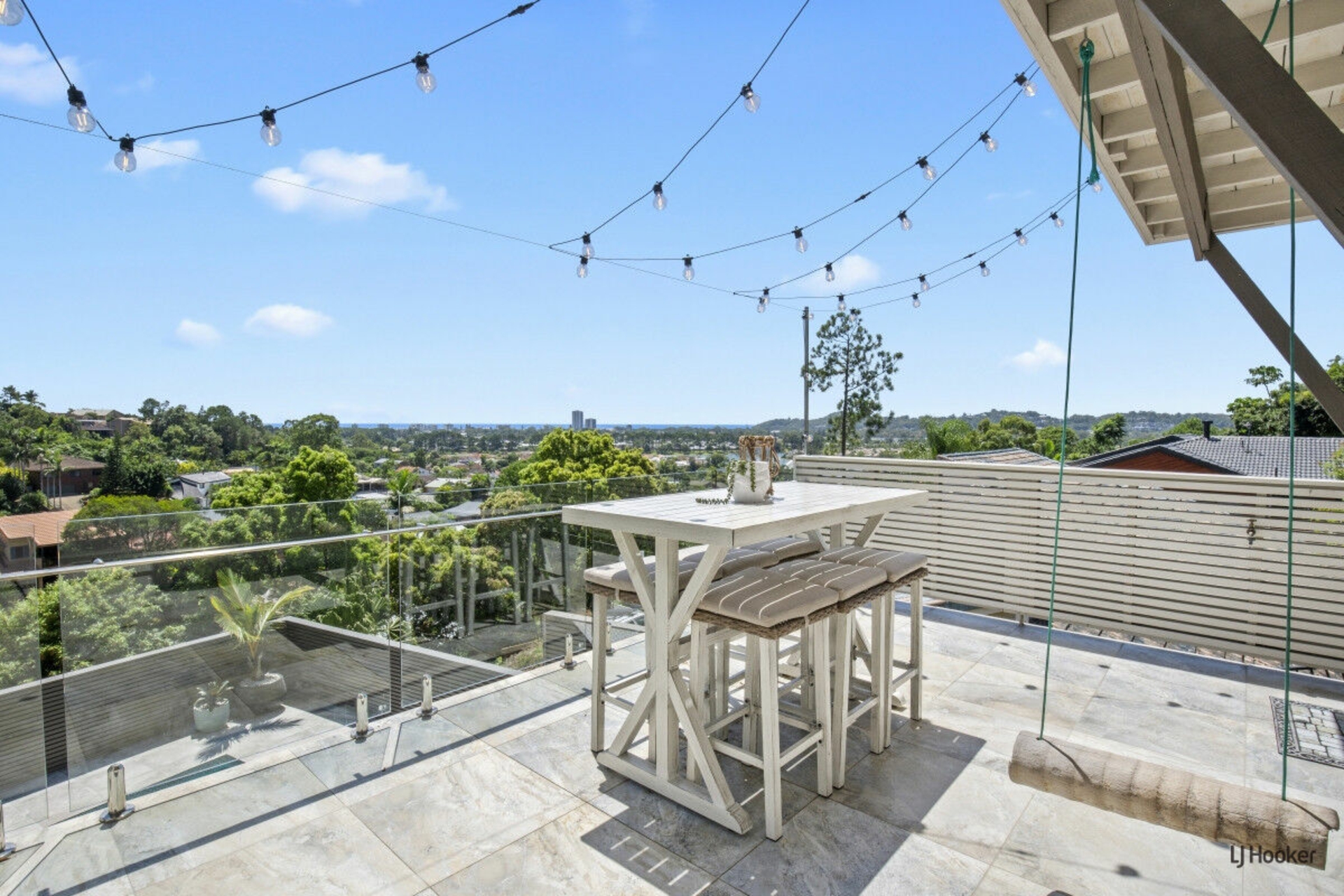 2/28 Foothill Street Elanora QLD