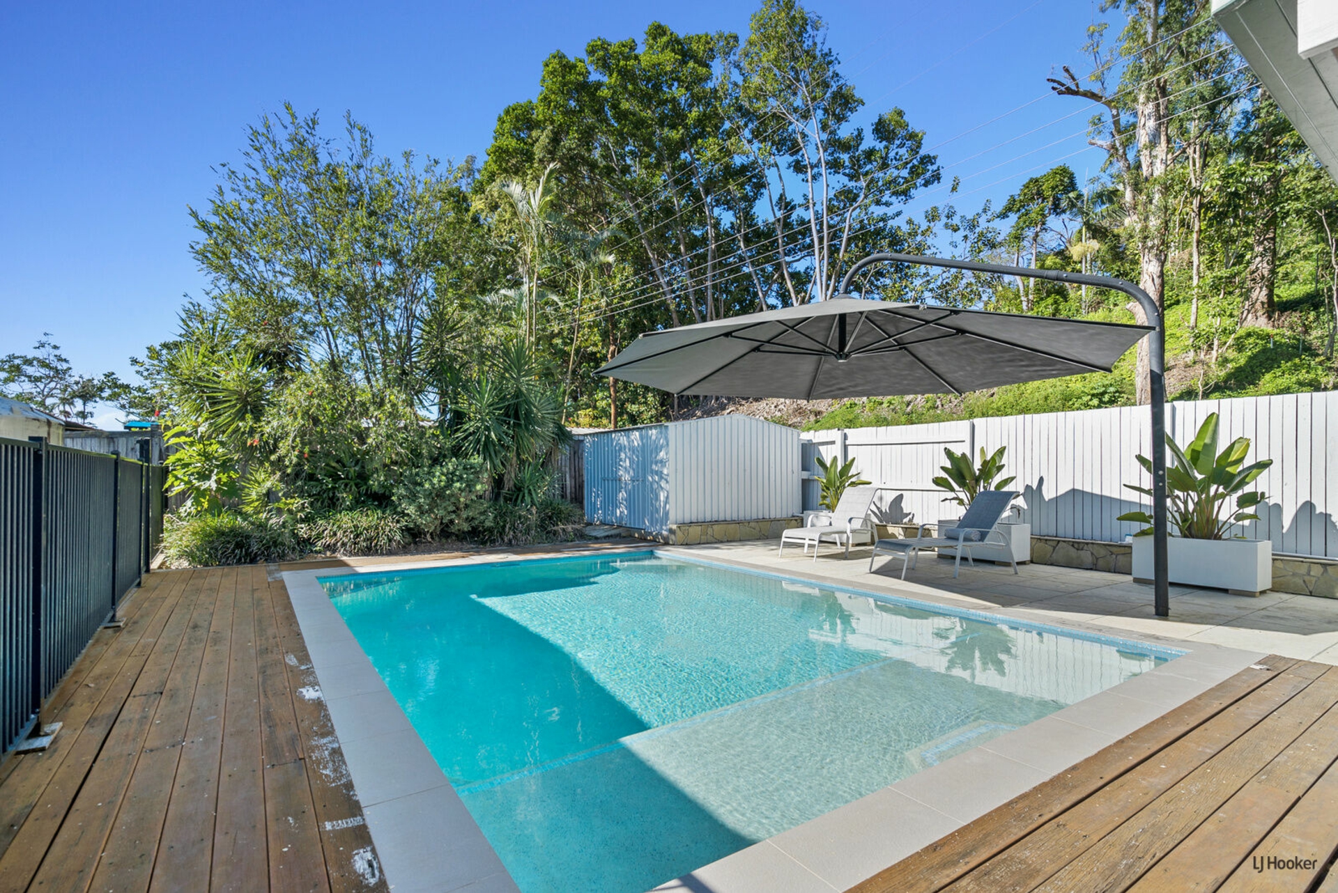 8 Drumfish Drive, CURRUMBIN WATERS