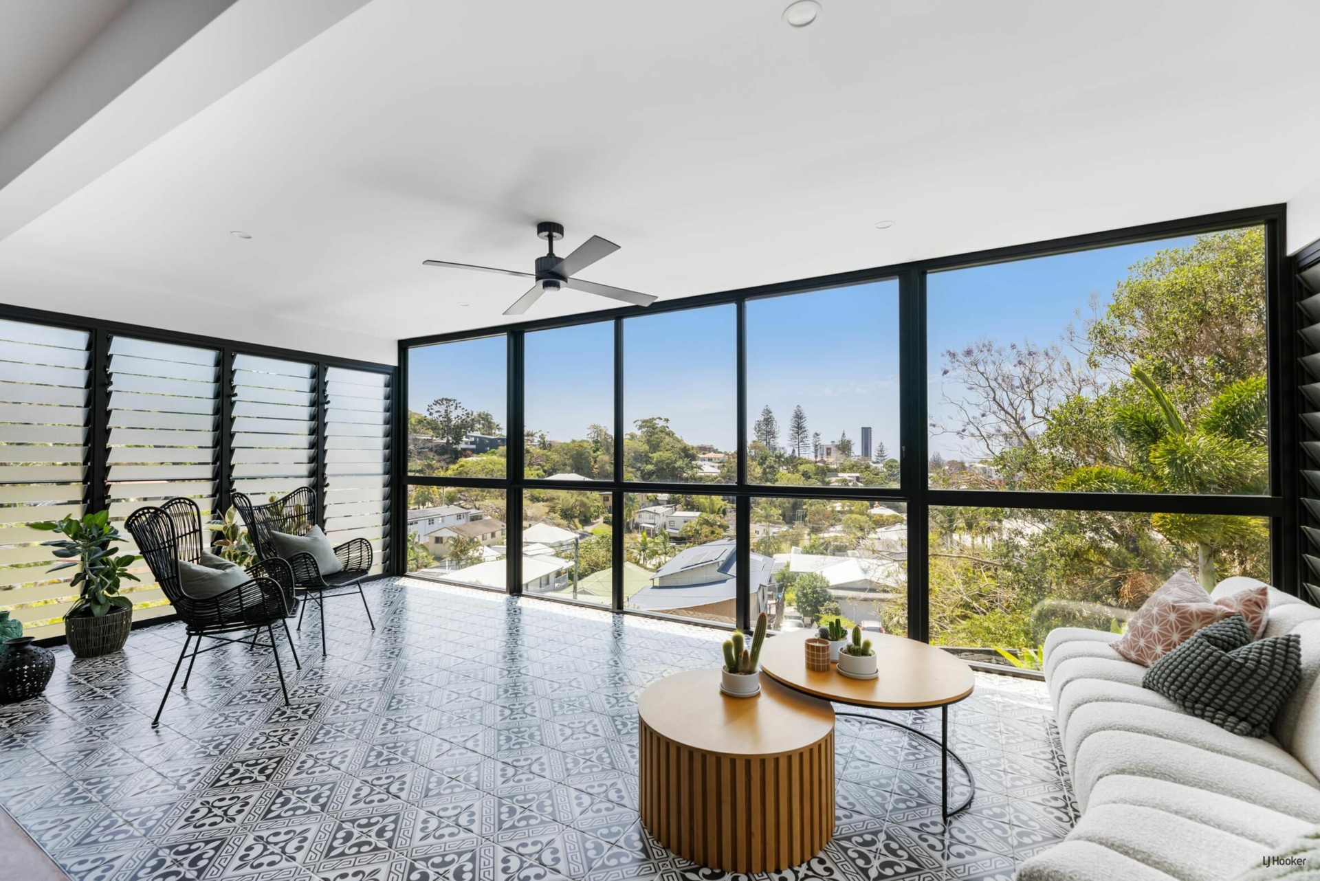 7 Tooloon Street, Coolangatta