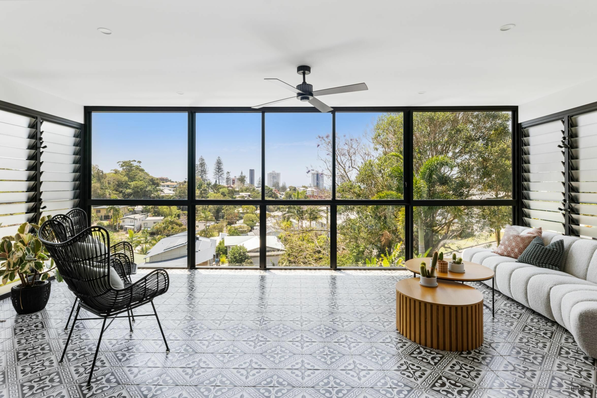 7 Tooloon Street, Coolangatta
