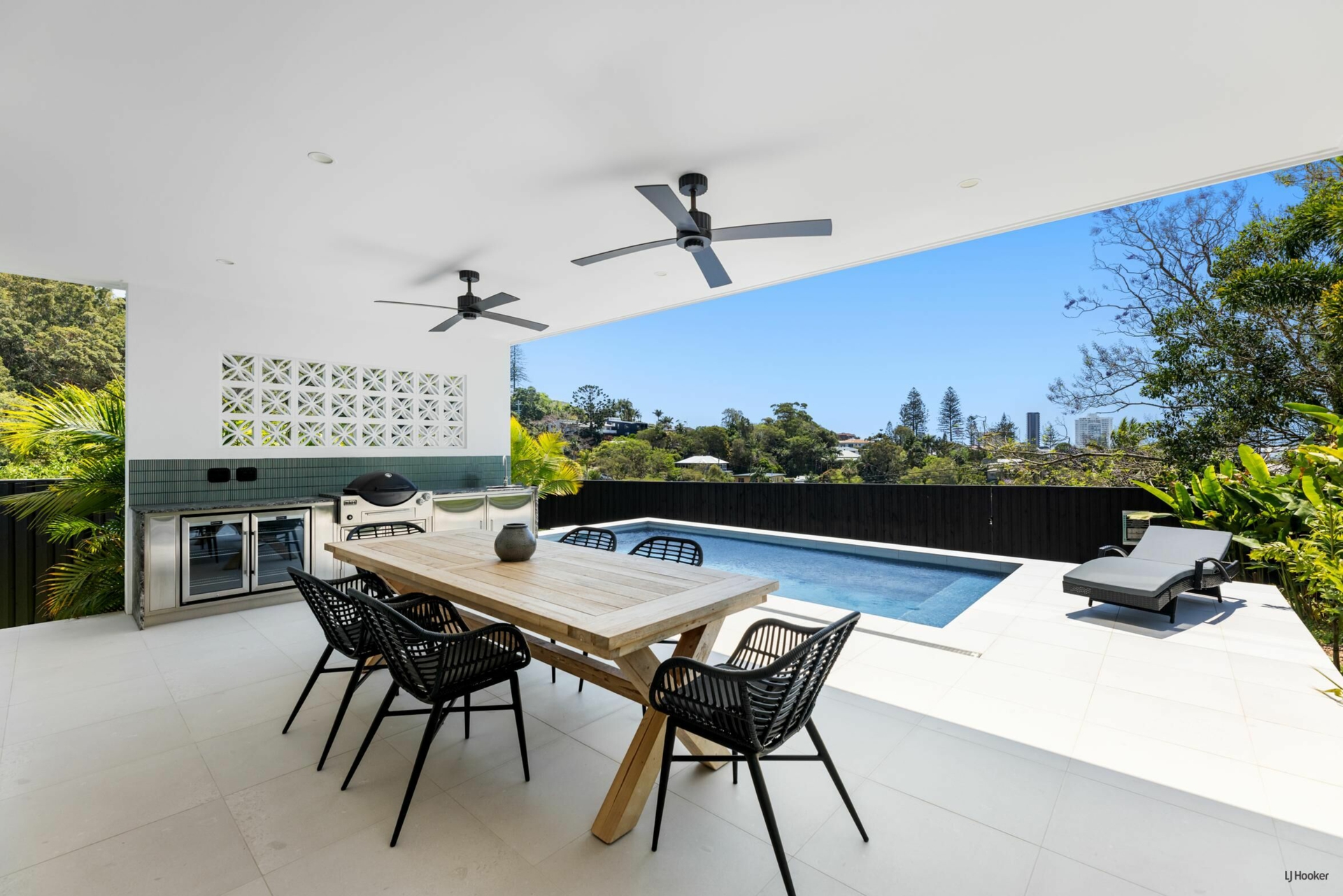 7 Tooloon Street, Coolangatta